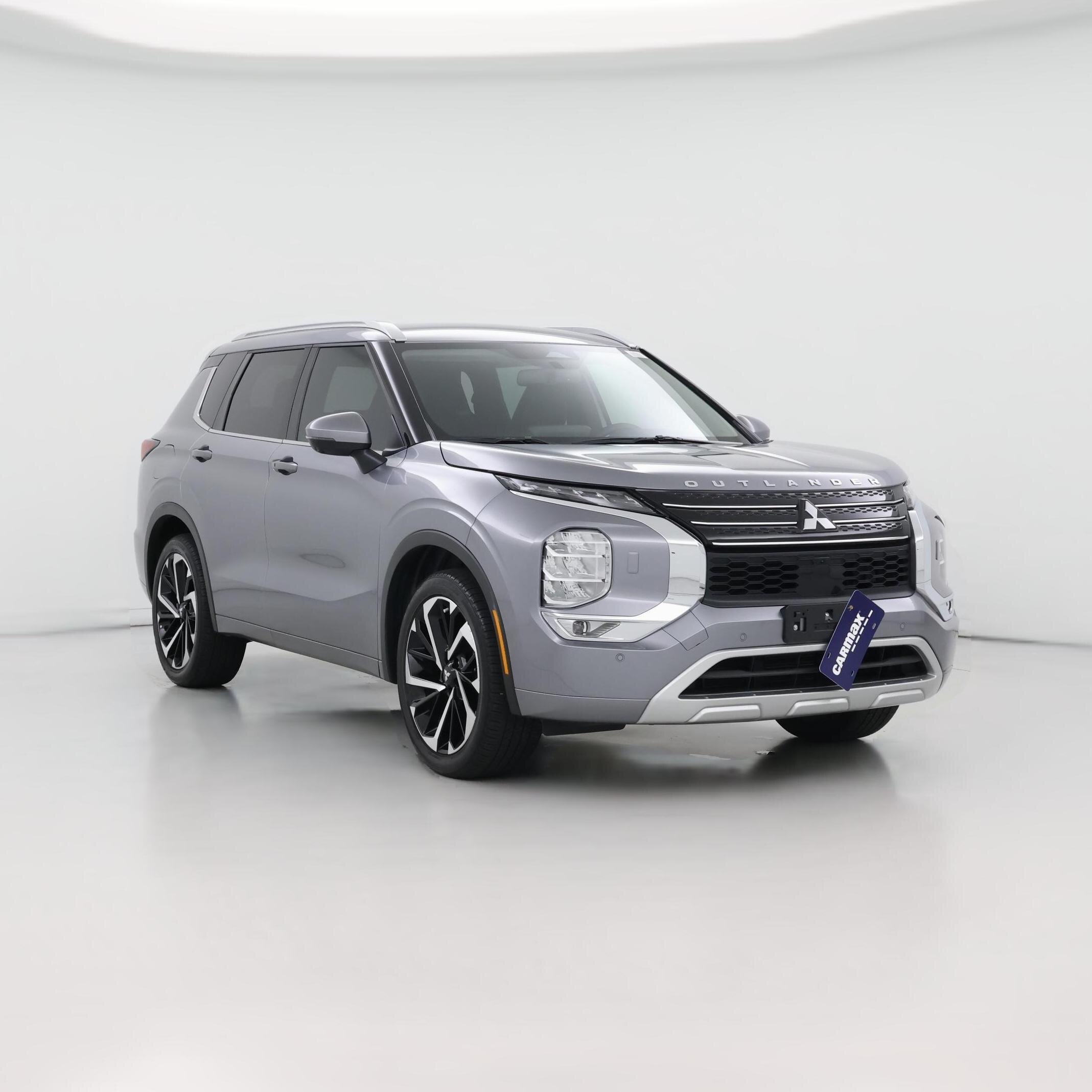 Thumbnail: 2022 Mitsubishi Outlander - 1