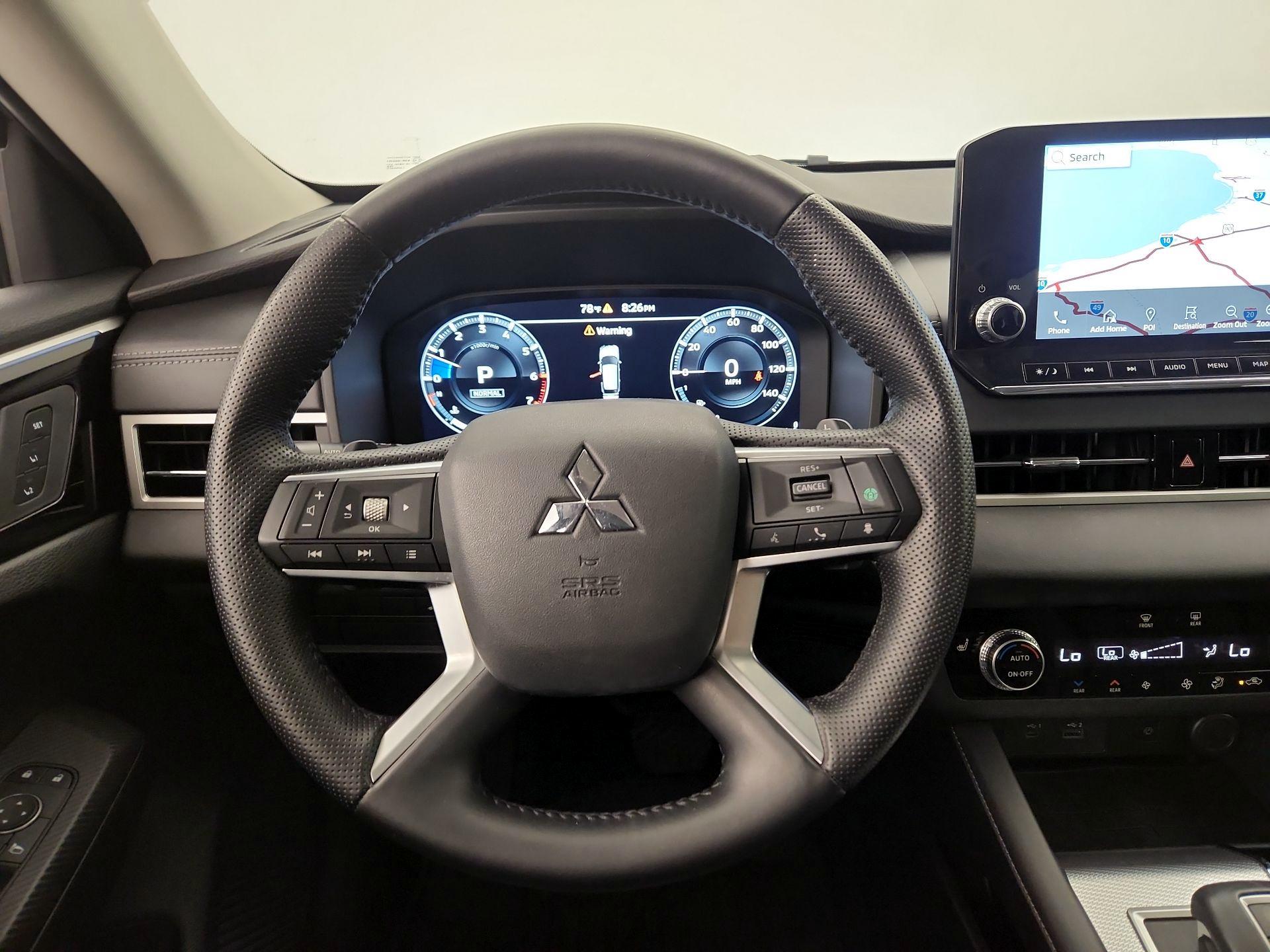 Thumbnail: 2022 Mitsubishi Outlander - 10