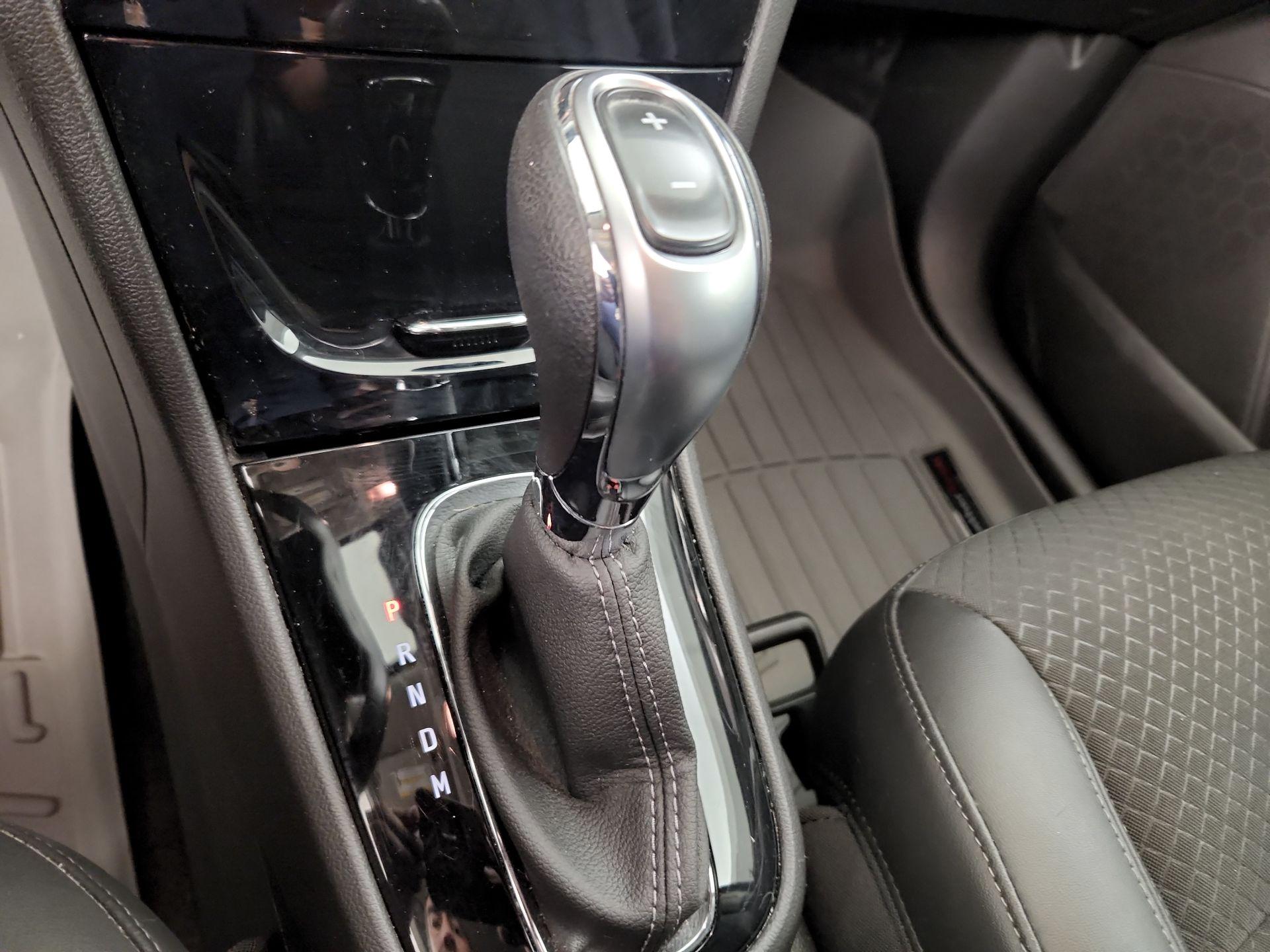 Thumbnail: 2018 Buick Encore - 17