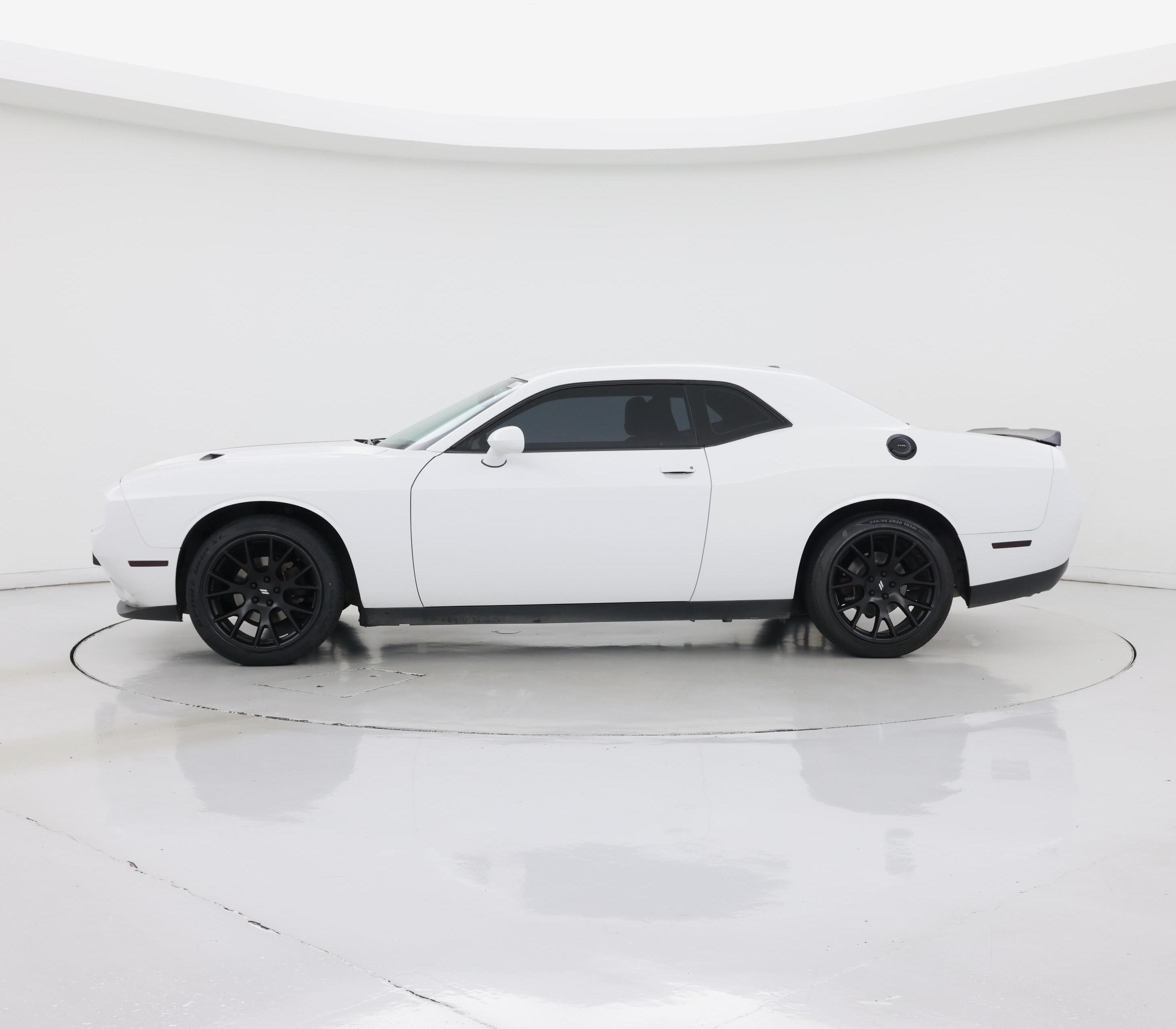Thumbnail: 2019 Dodge Challenger - 3