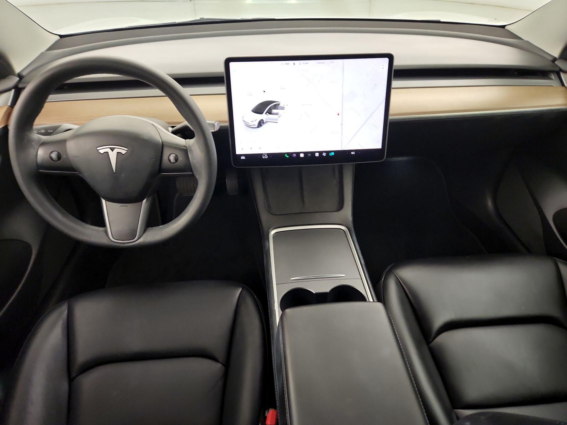 Thumbnail: 2022 Tesla Model 3 - 9