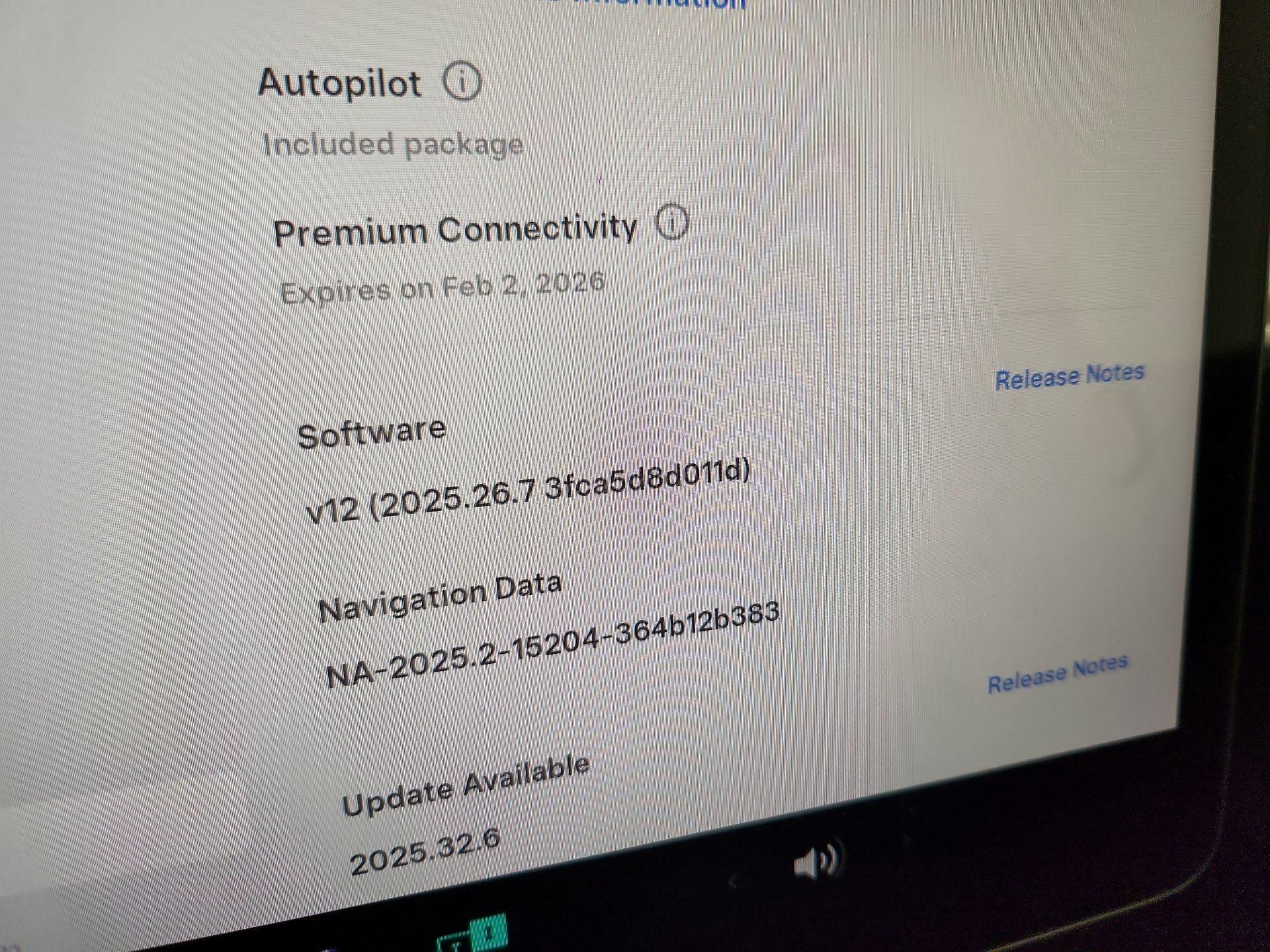 Thumbnail: 2022 Tesla Model 3 - 13