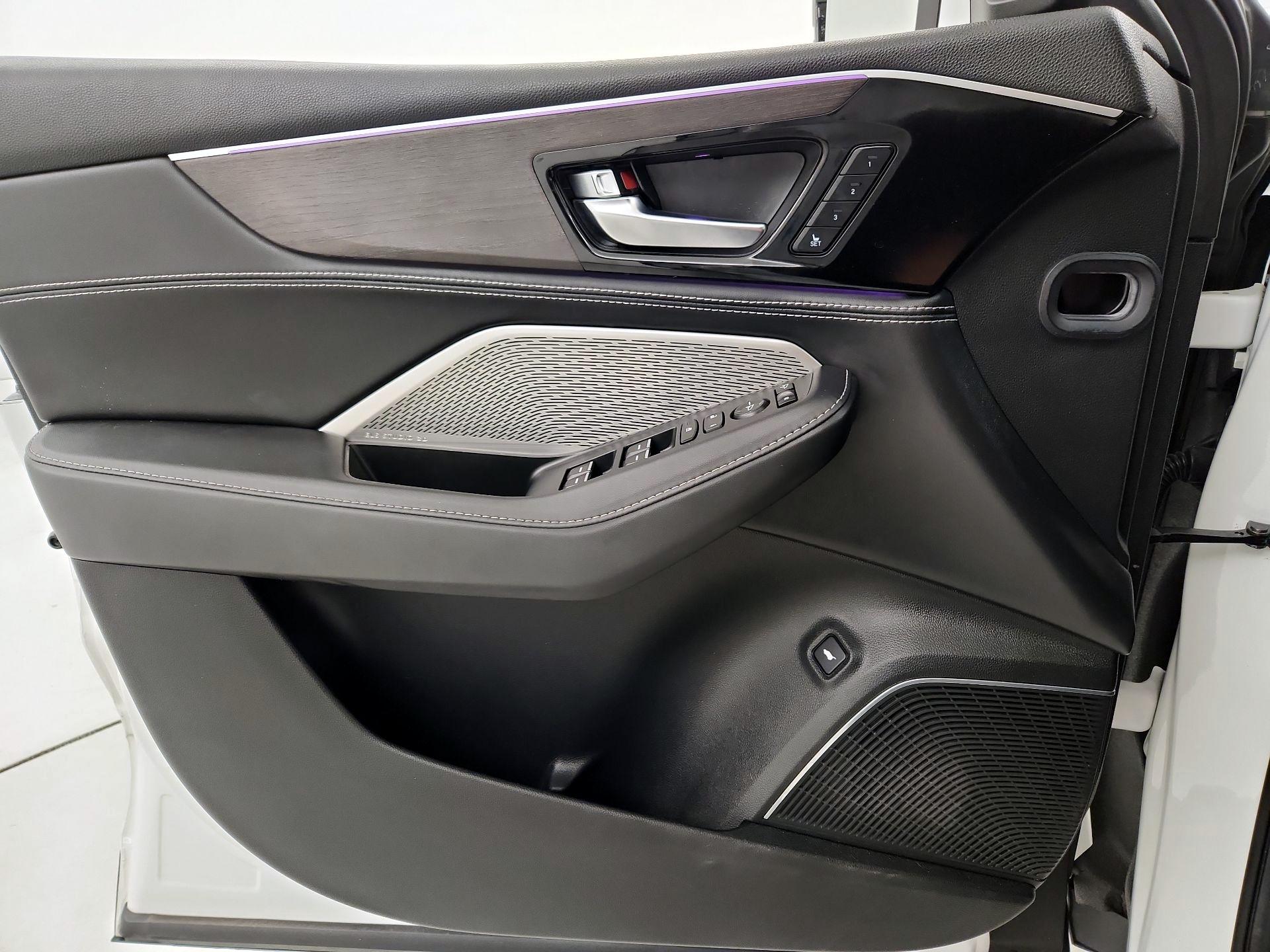 Thumbnail: 2023 Acura MDX - 12