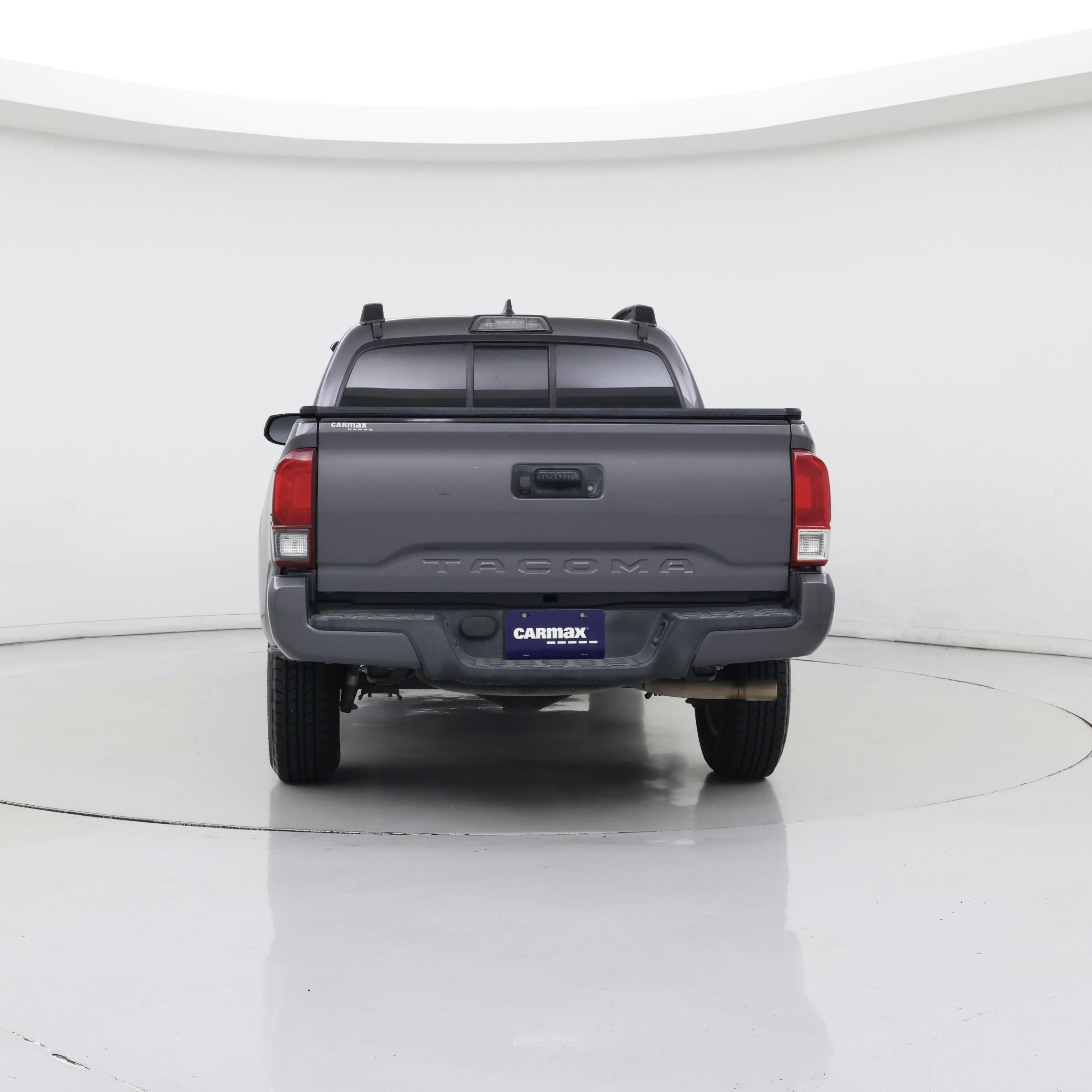 Thumbnail: 2018 Toyota Tacoma - 6