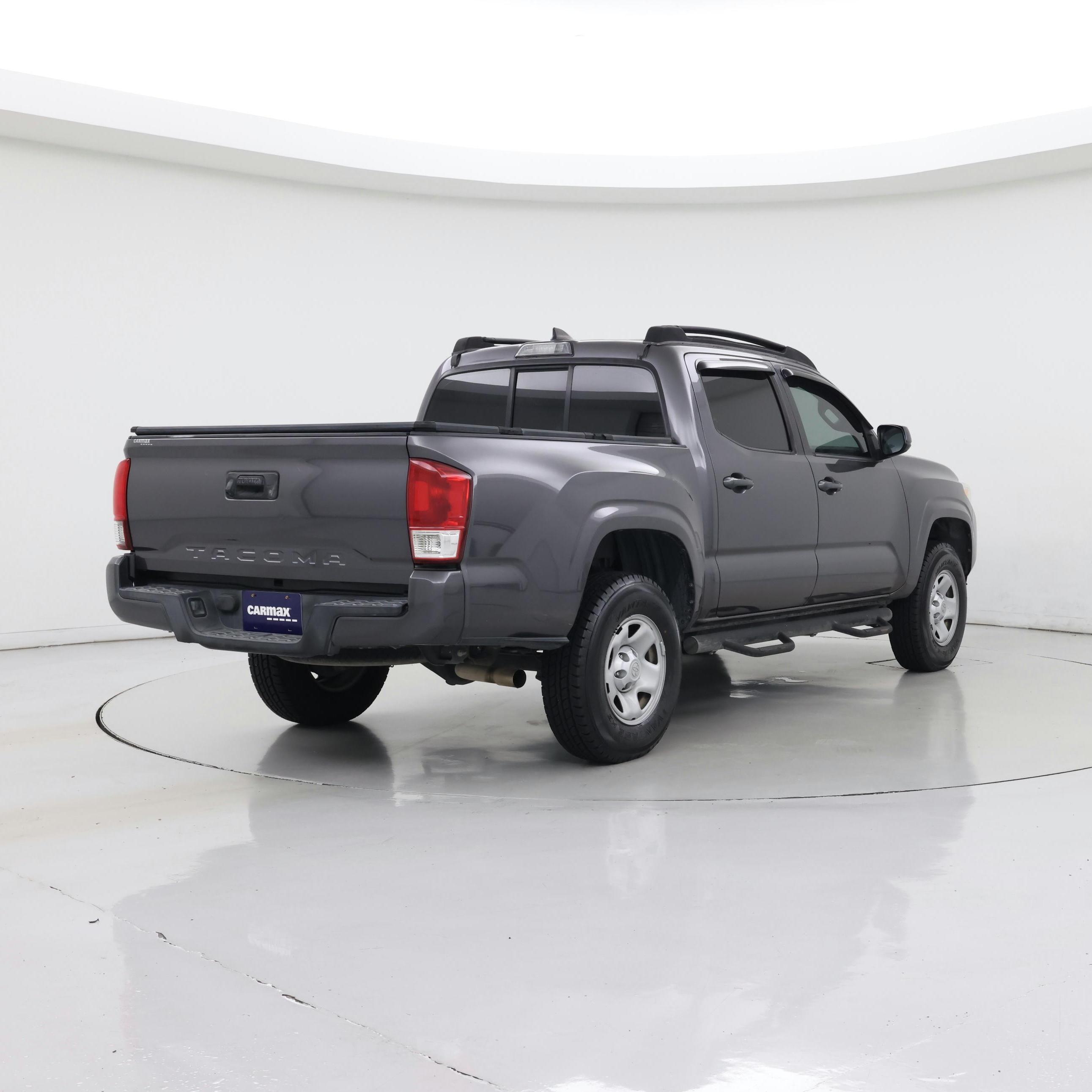 Thumbnail: 2018 Toyota Tacoma - 8