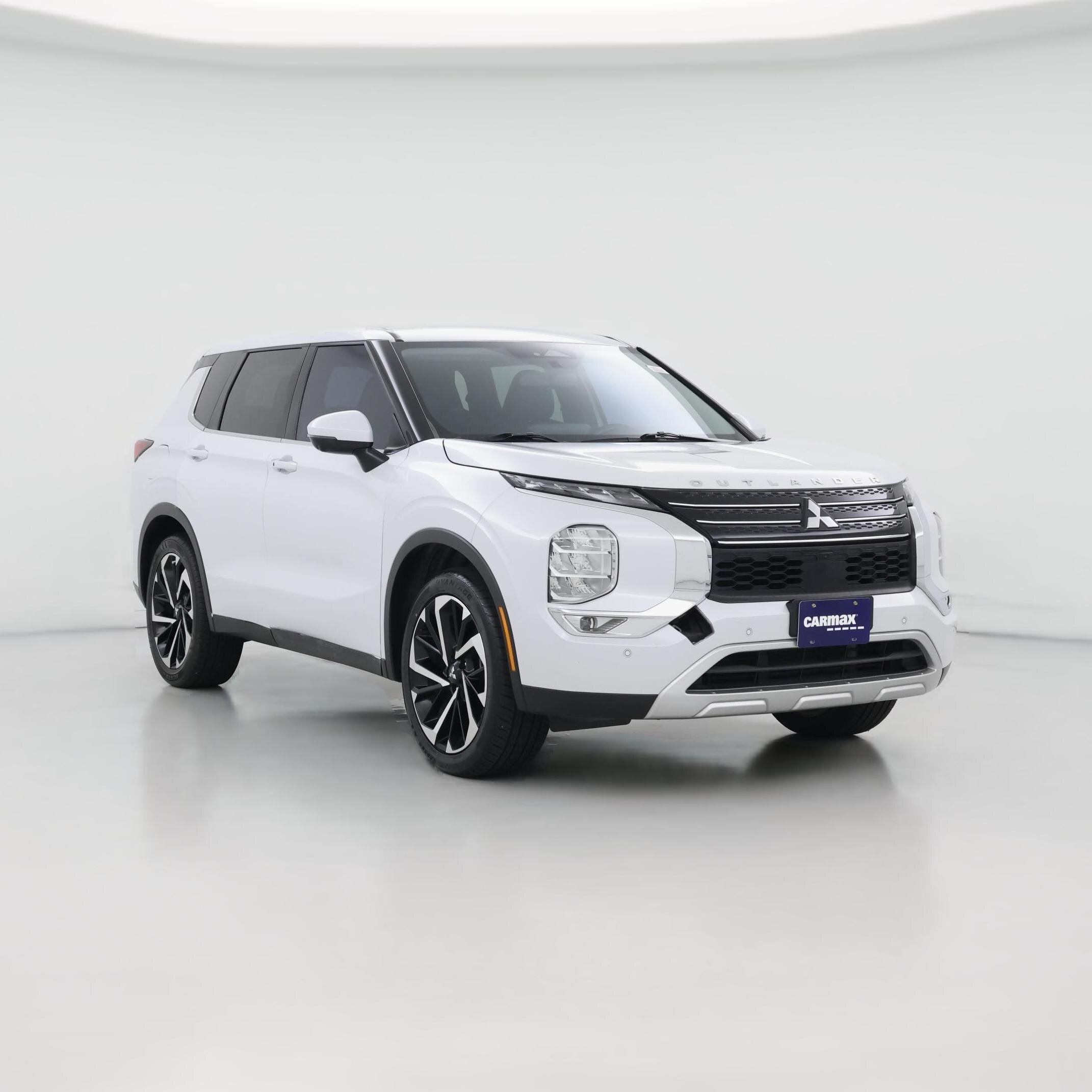 Thumbnail: 2022 Mitsubishi Outlander - 1