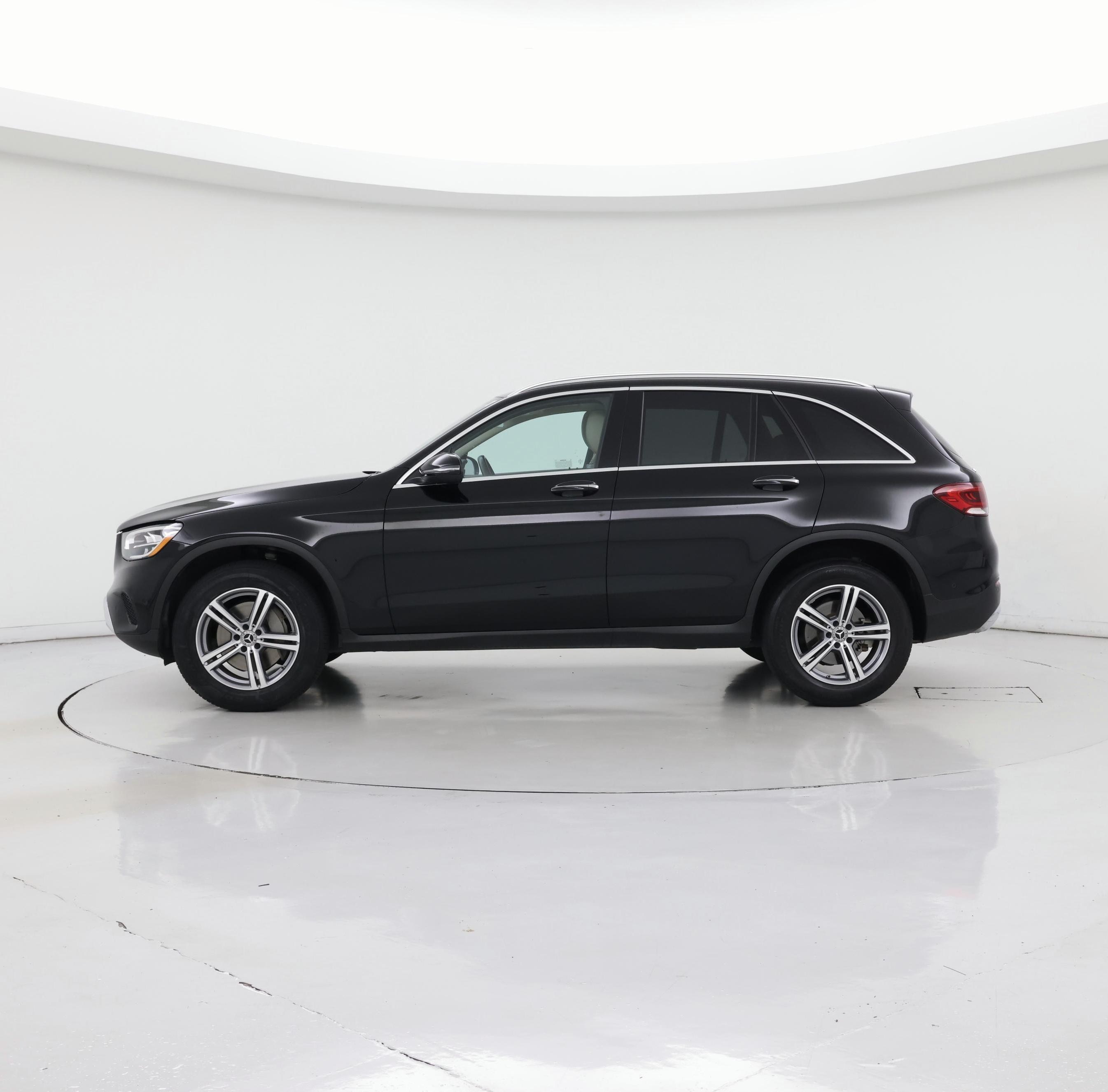 Thumbnail: 2022 Mercedes-Benz GLC - 3