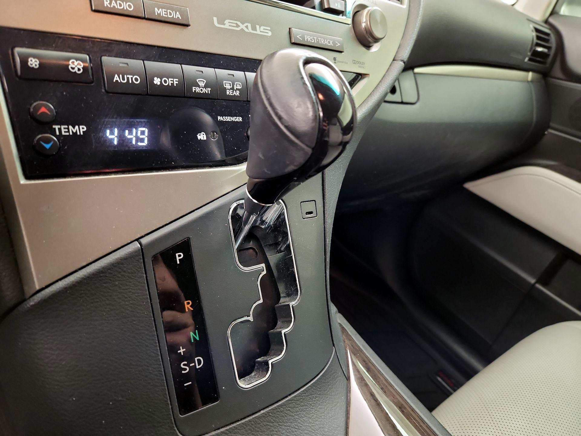 Thumbnail: 2015 Lexus RX - 18