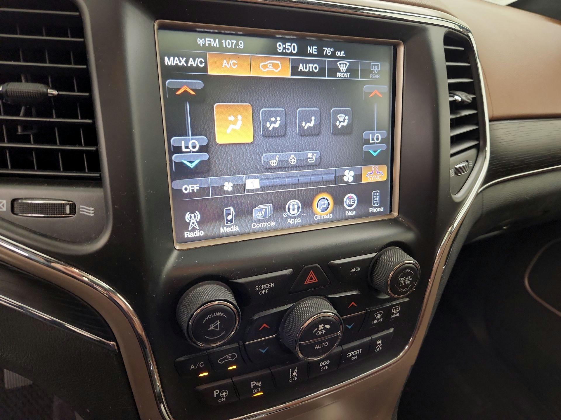 Thumbnail: 2017 Jeep Grand Cherokee - 17