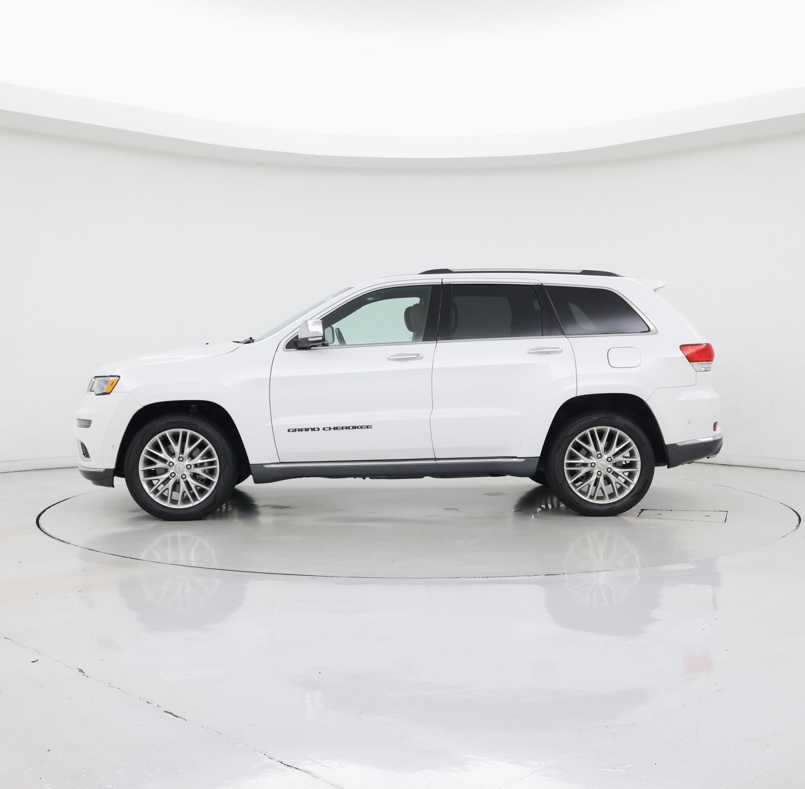 Thumbnail: 2017 Jeep Grand Cherokee - 3