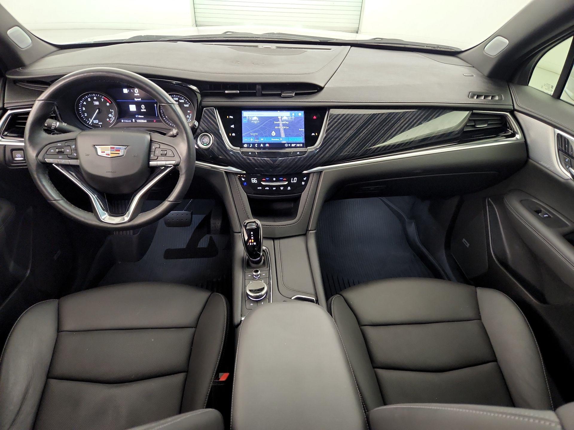 Thumbnail: 2024 Cadillac XT6 - 9