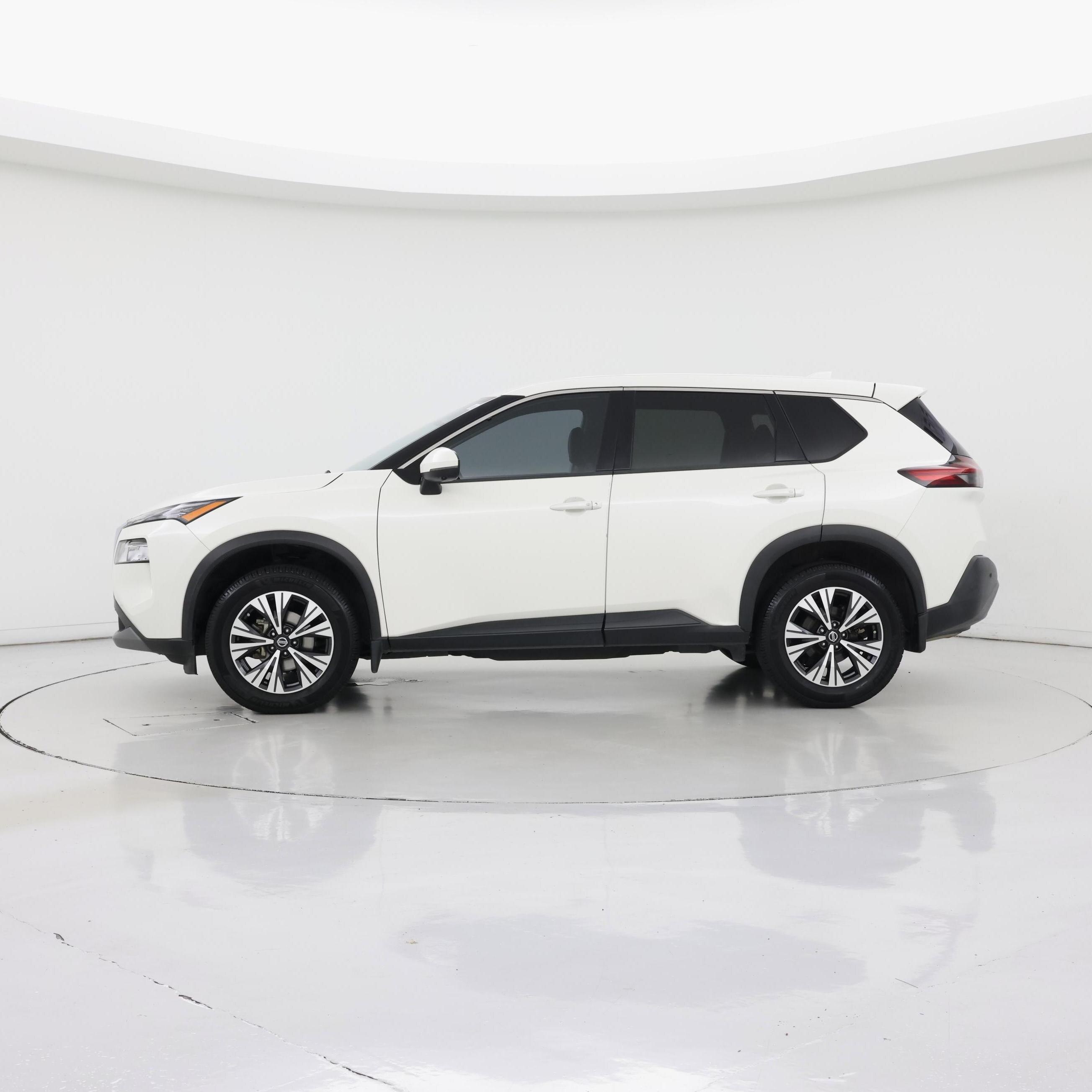 Thumbnail: 2021 Nissan Rogue - 3