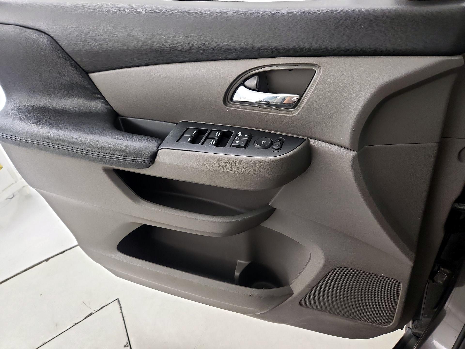 Thumbnail: 2016 Honda Odyssey - 12