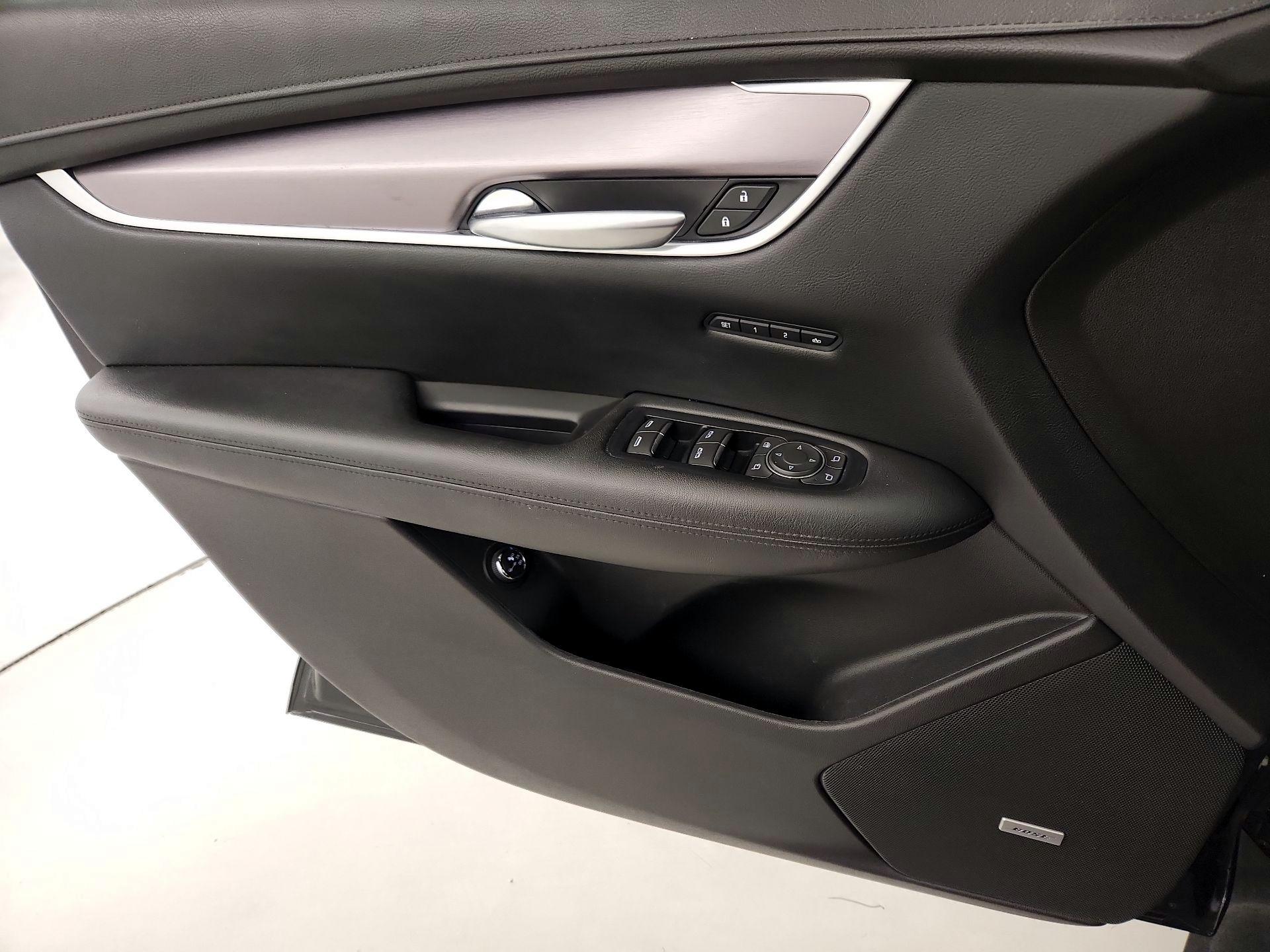 Thumbnail: 2018 Cadillac XT5 - 12