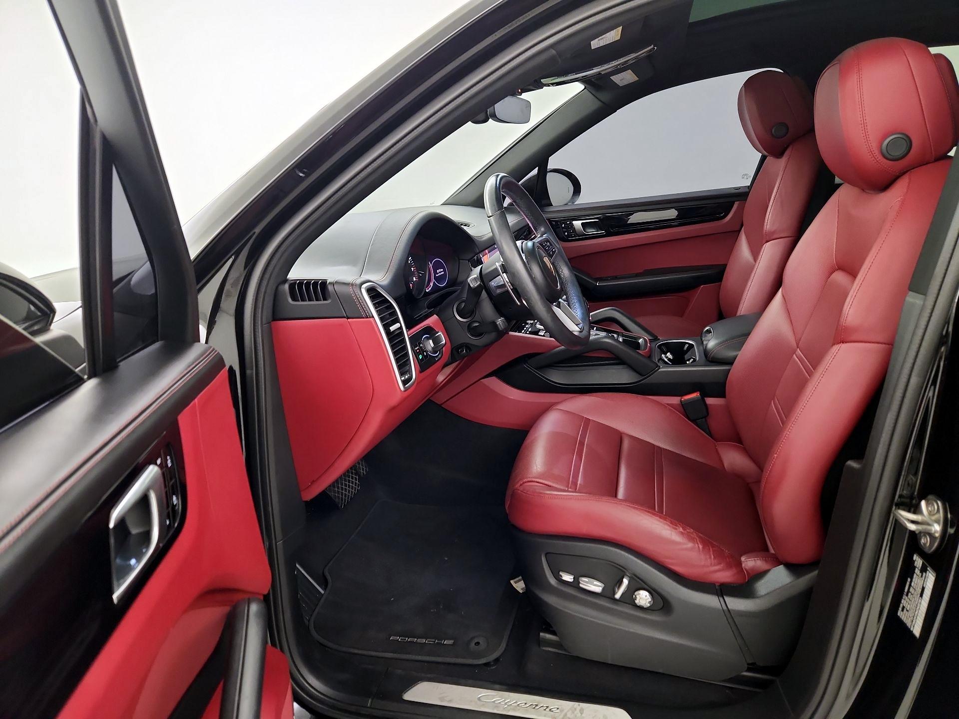 Thumbnail: 2021 Porsche Cayenne - 11