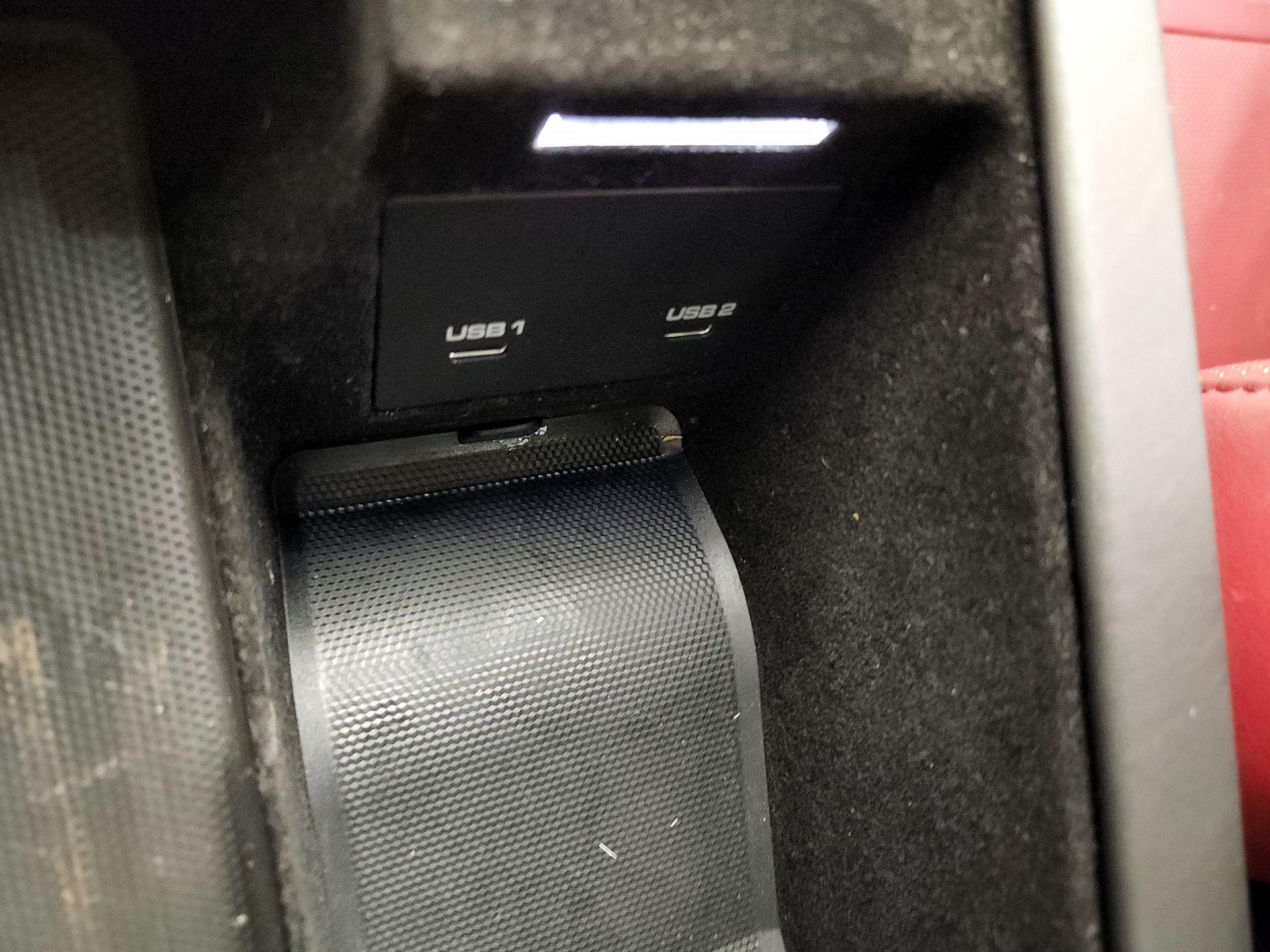 Thumbnail: 2021 Porsche Cayenne - 19