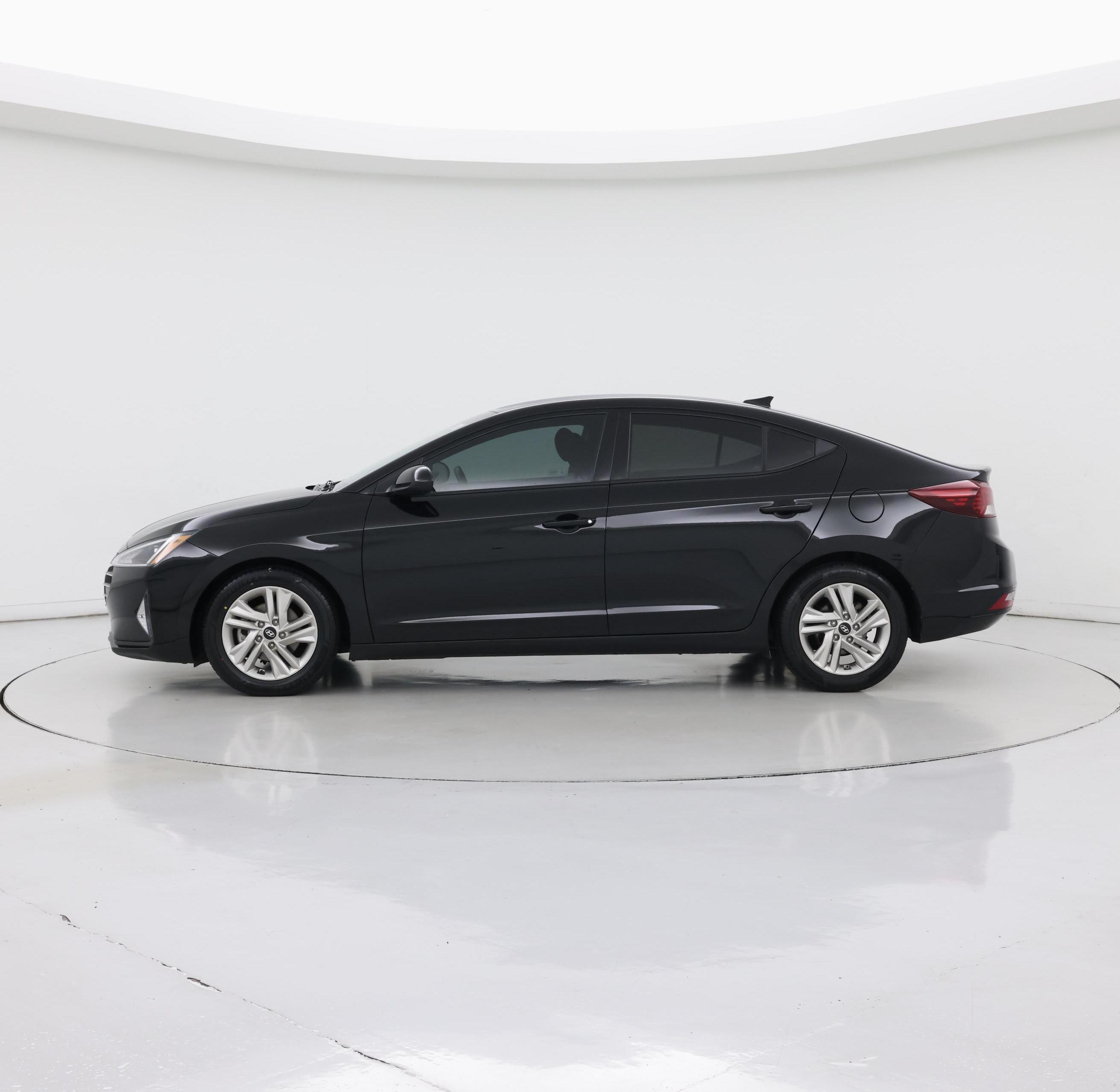 Thumbnail: 2020 Hyundai Elantra - 3