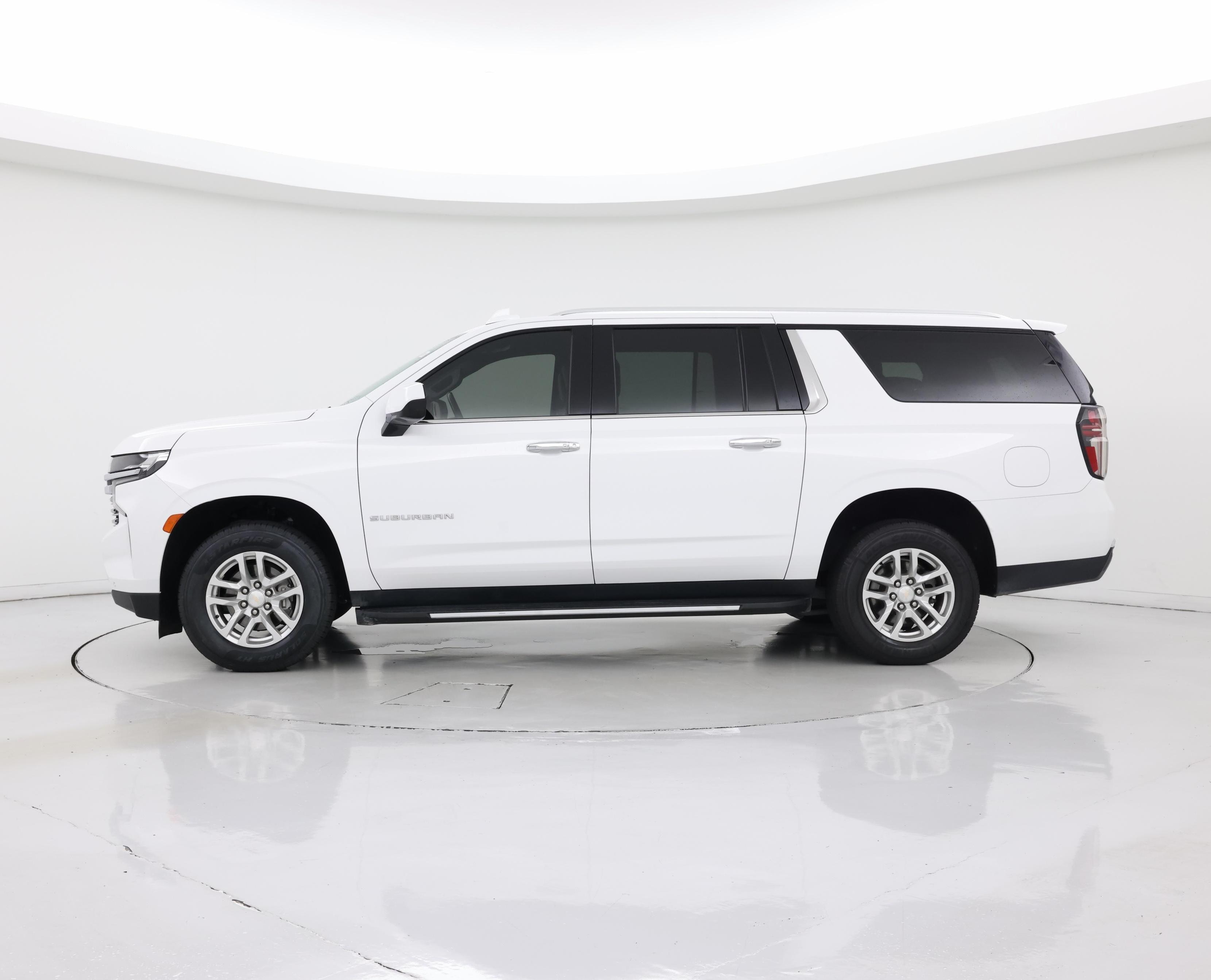 Thumbnail: 2022 Chevrolet Suburban - 3