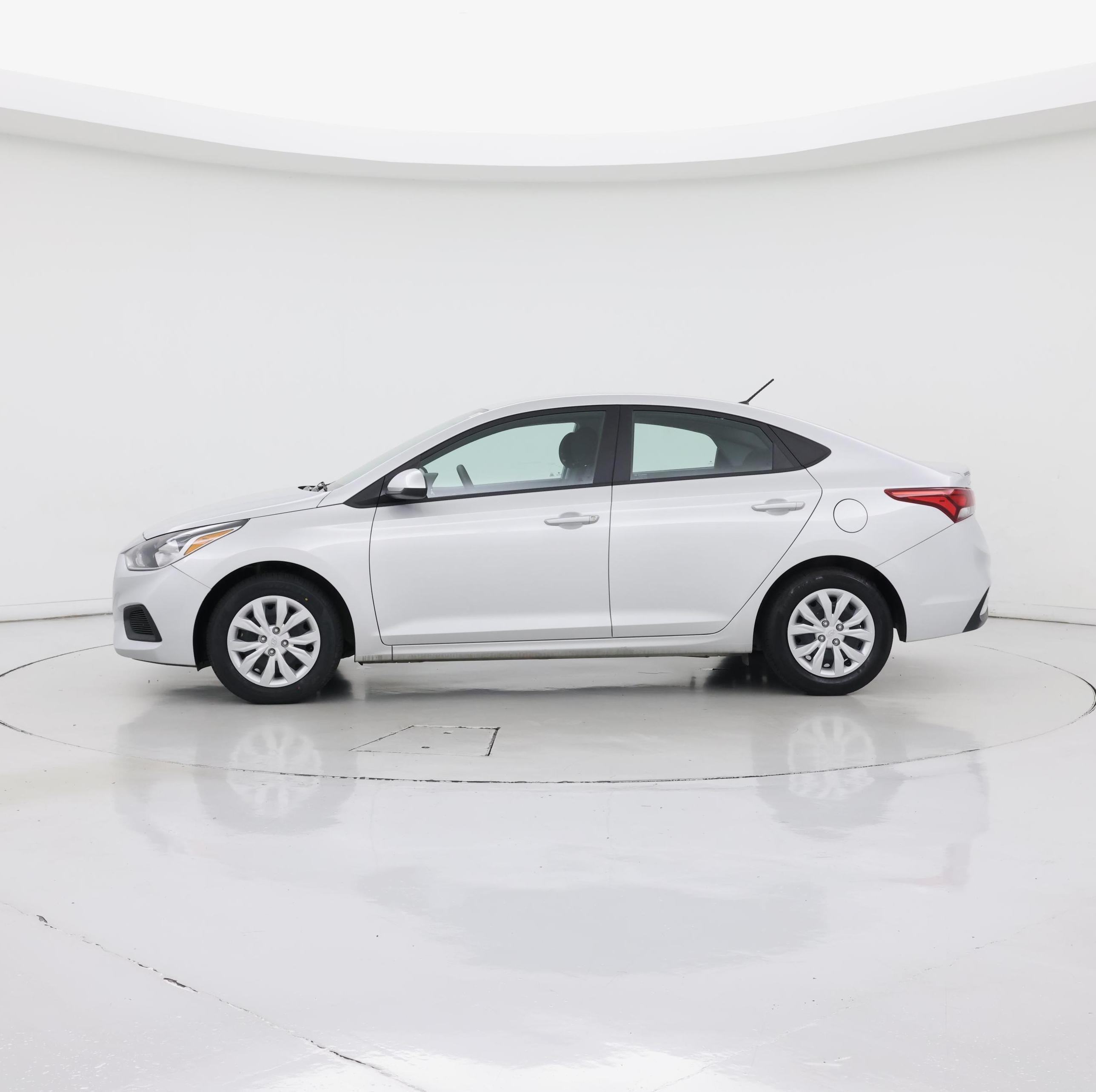 Thumbnail: 2022 Hyundai Accent - 3