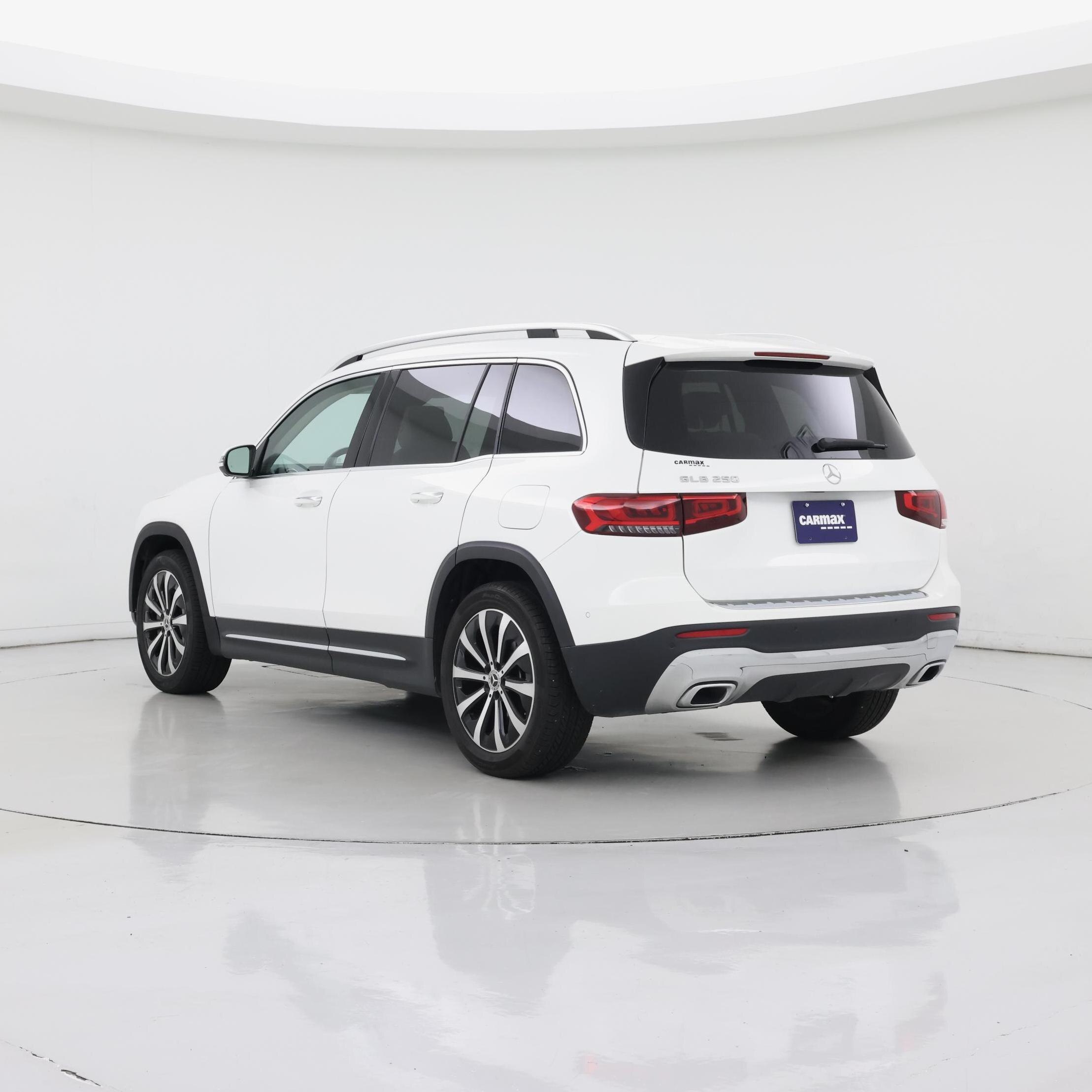 Thumbnail: 2023 Mercedes-Benz GLB - 2