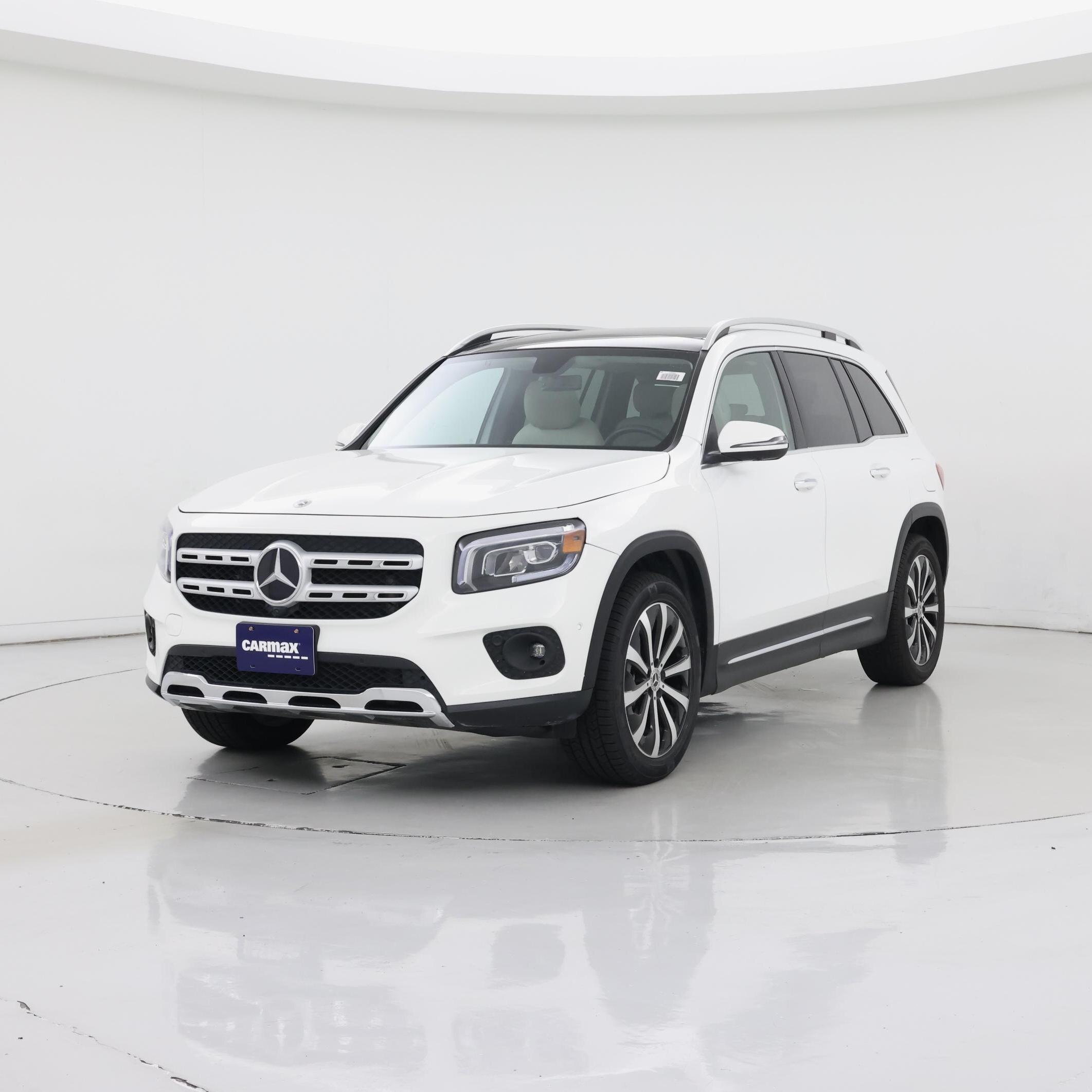 Thumbnail: 2023 Mercedes-Benz GLB - 4