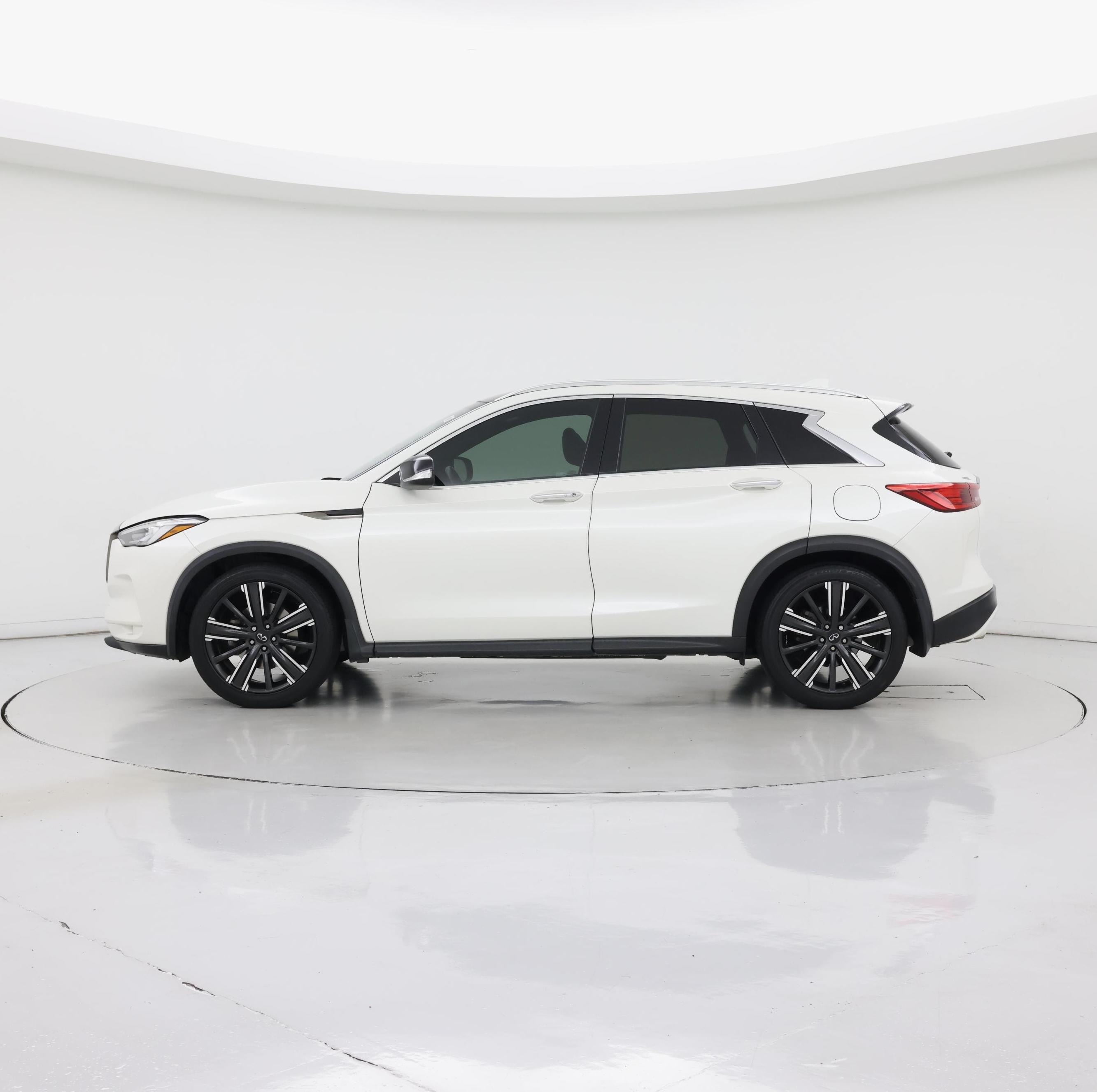 Thumbnail: 2021 INFINITI QX50 - 3