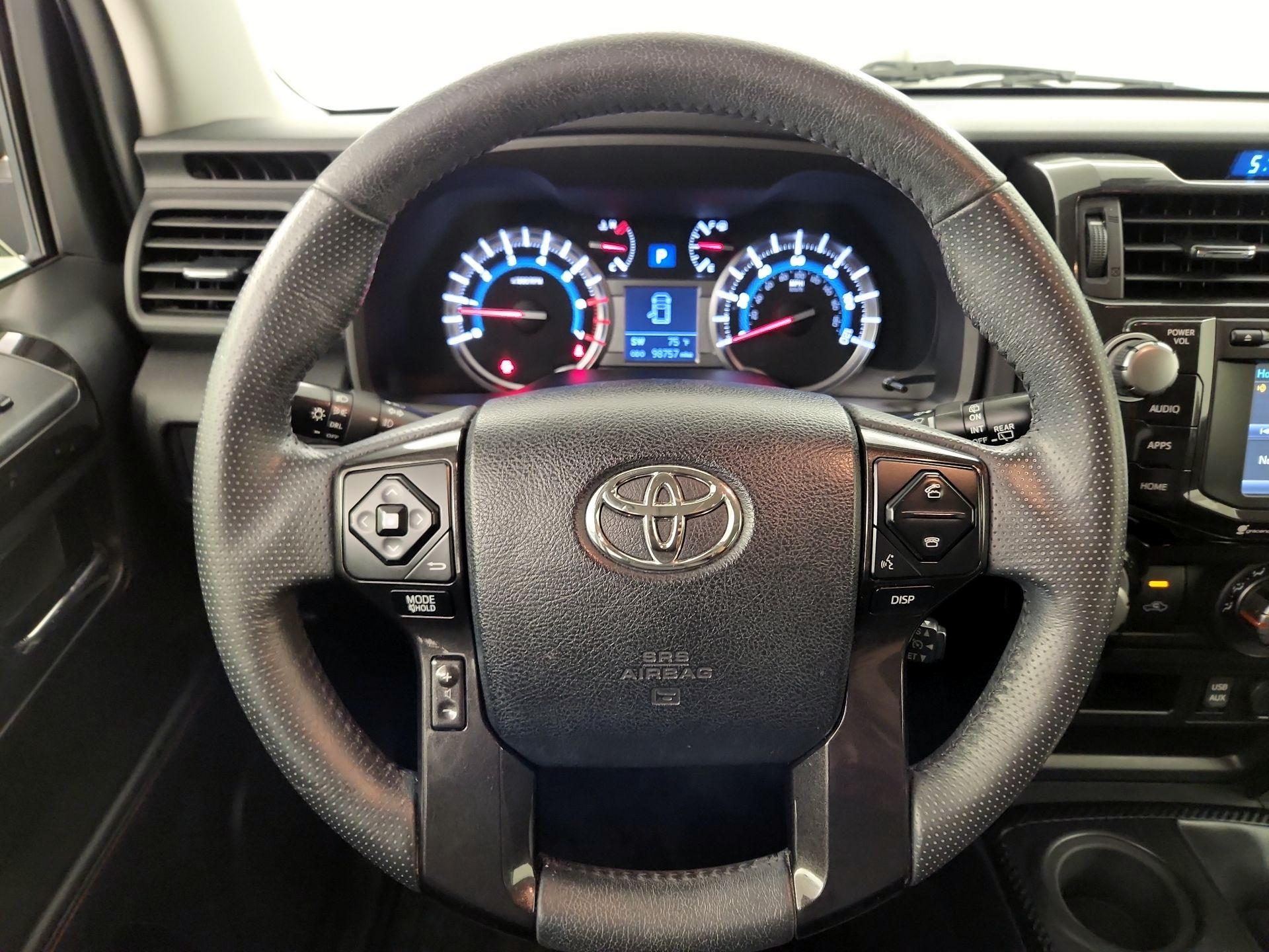 Thumbnail: 2019 Toyota 4Runner - 10