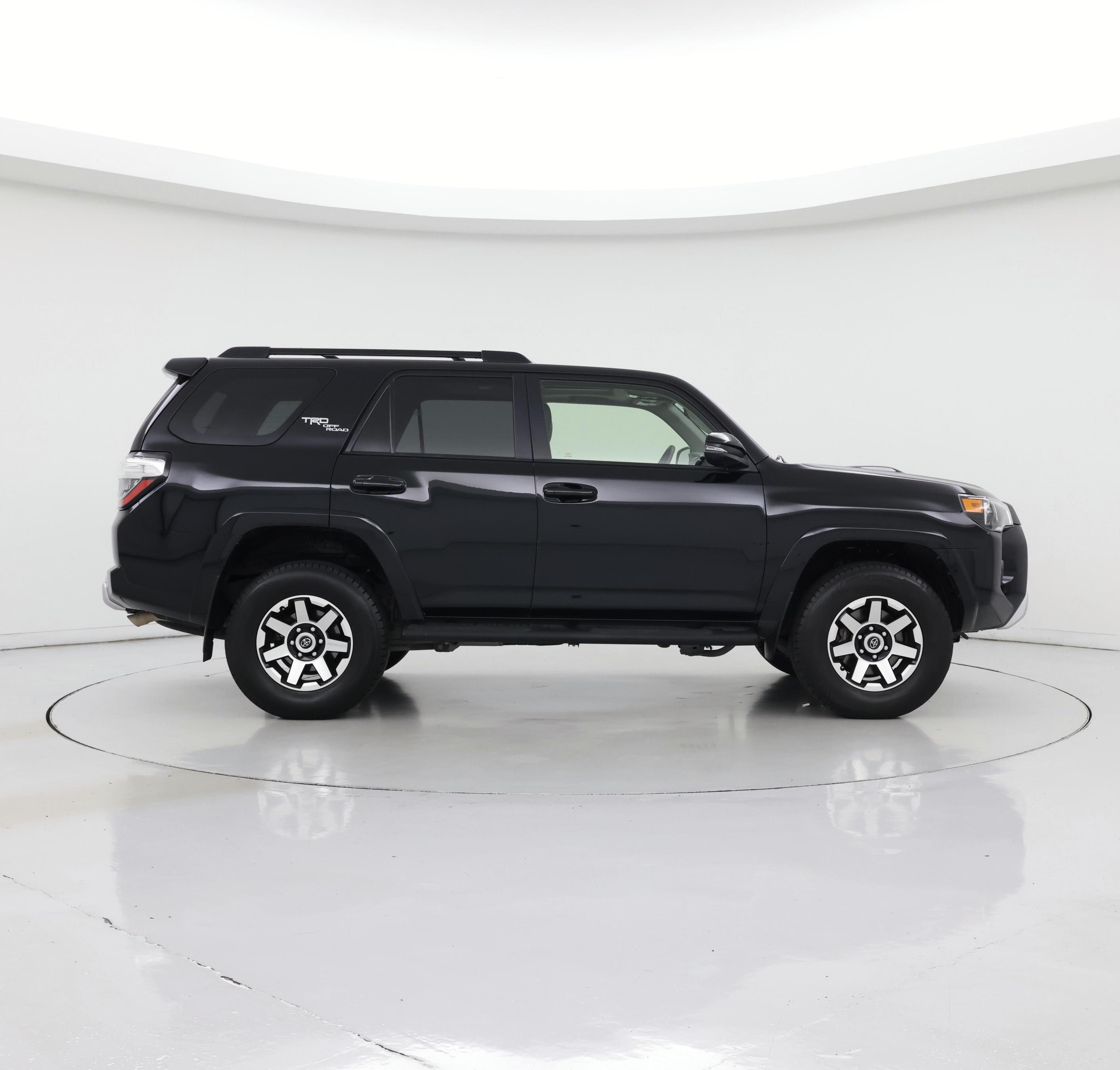 Thumbnail: 2019 Toyota 4Runner - 7