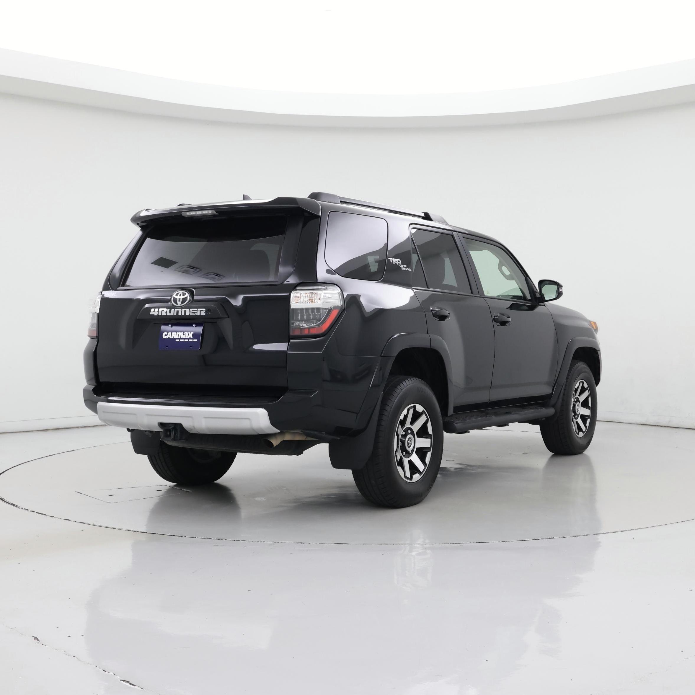 Thumbnail: 2019 Toyota 4Runner - 8