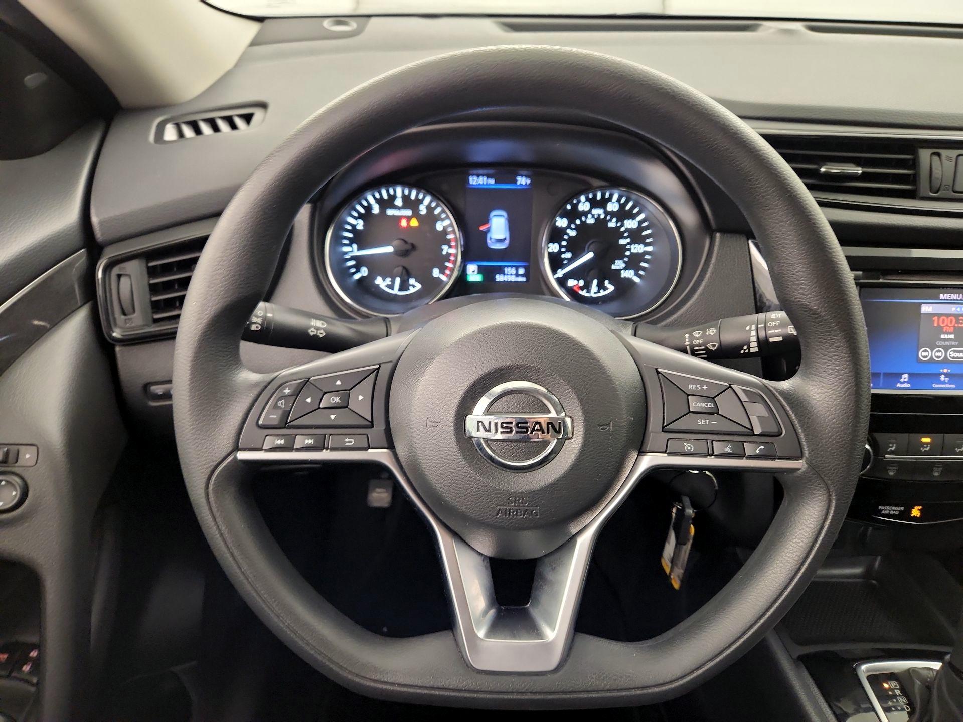 Thumbnail: 2018 Nissan Rogue - 10