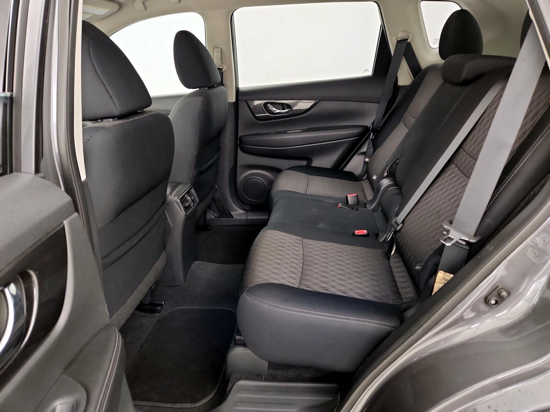 Thumbnail: 2018 Nissan Rogue - 19