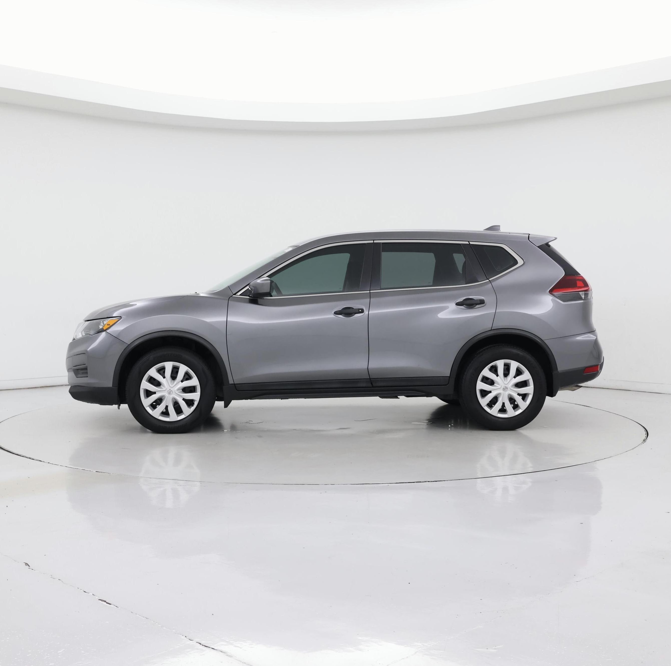 Thumbnail: 2018 Nissan Rogue - 3