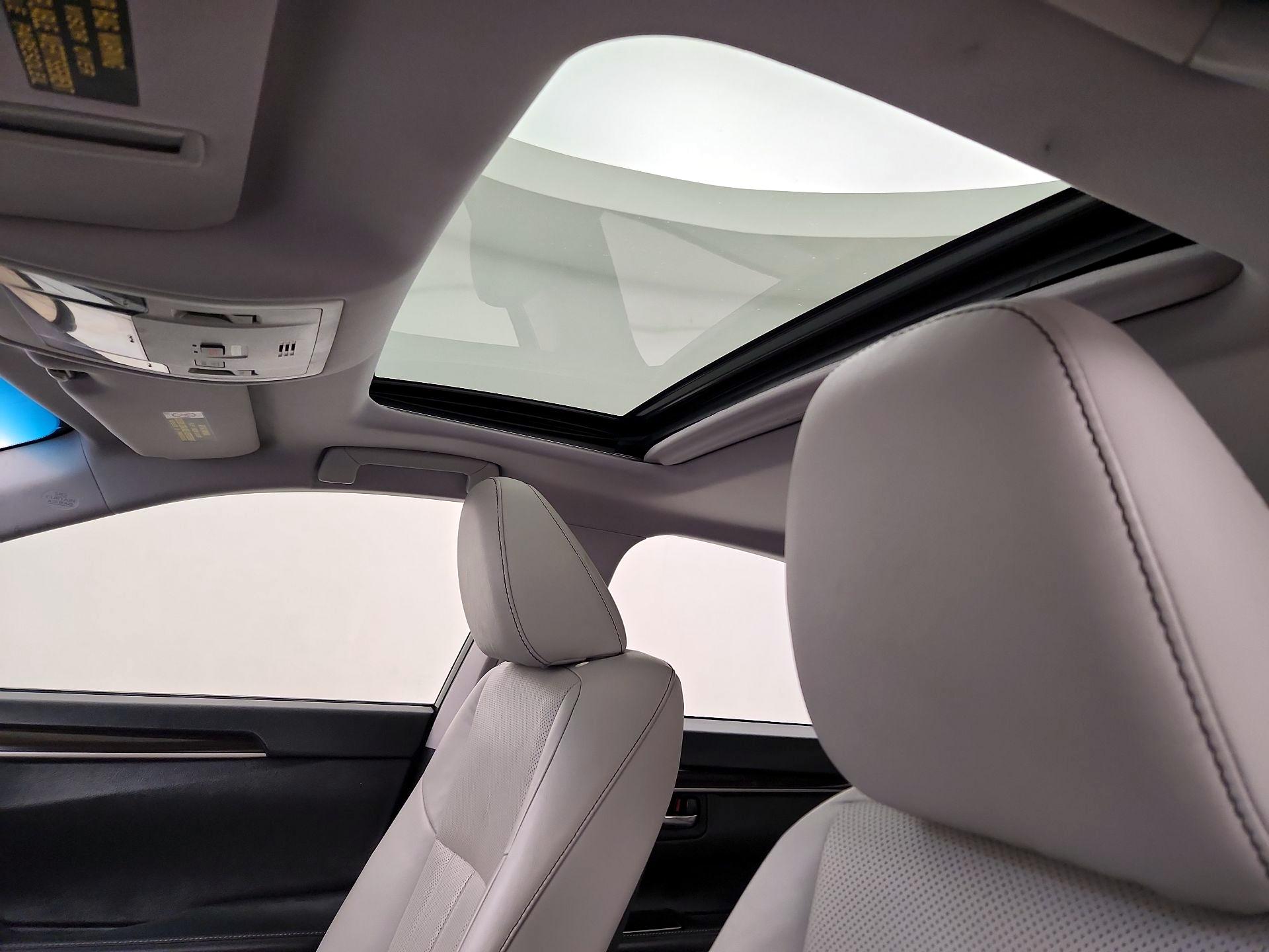 Thumbnail: 2016 Lexus ES - 20