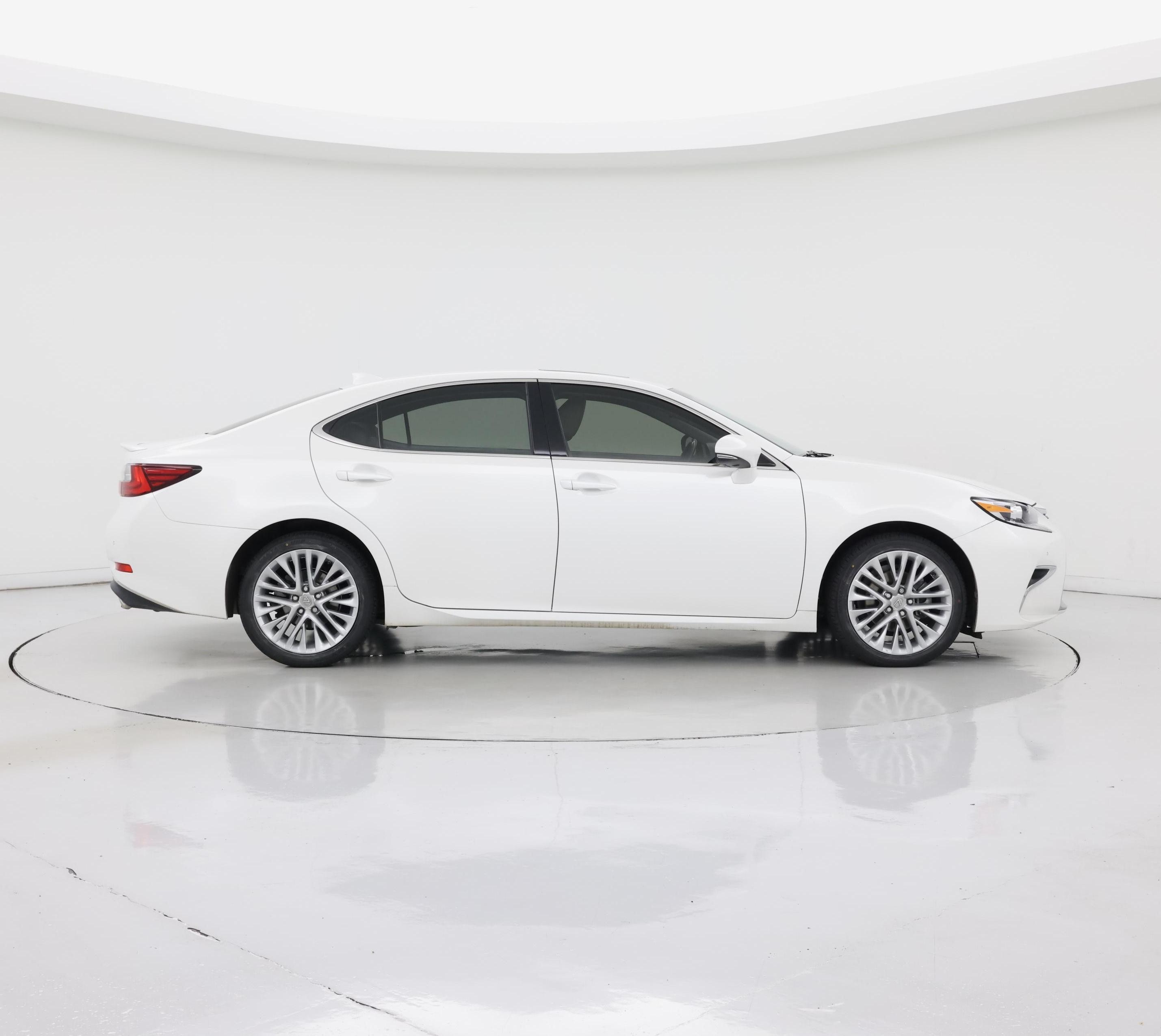 Thumbnail: 2016 Lexus ES - 7