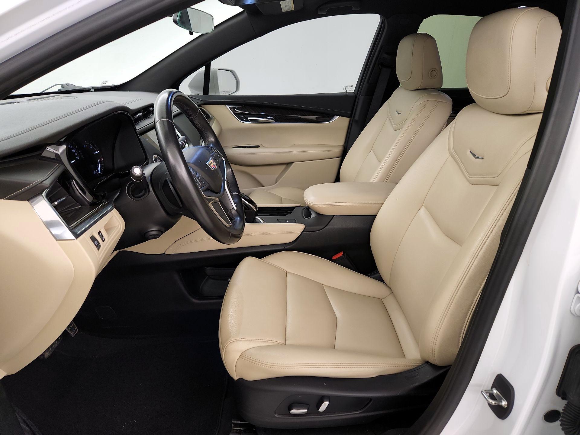 Thumbnail: 2019 Cadillac XT5 - 11