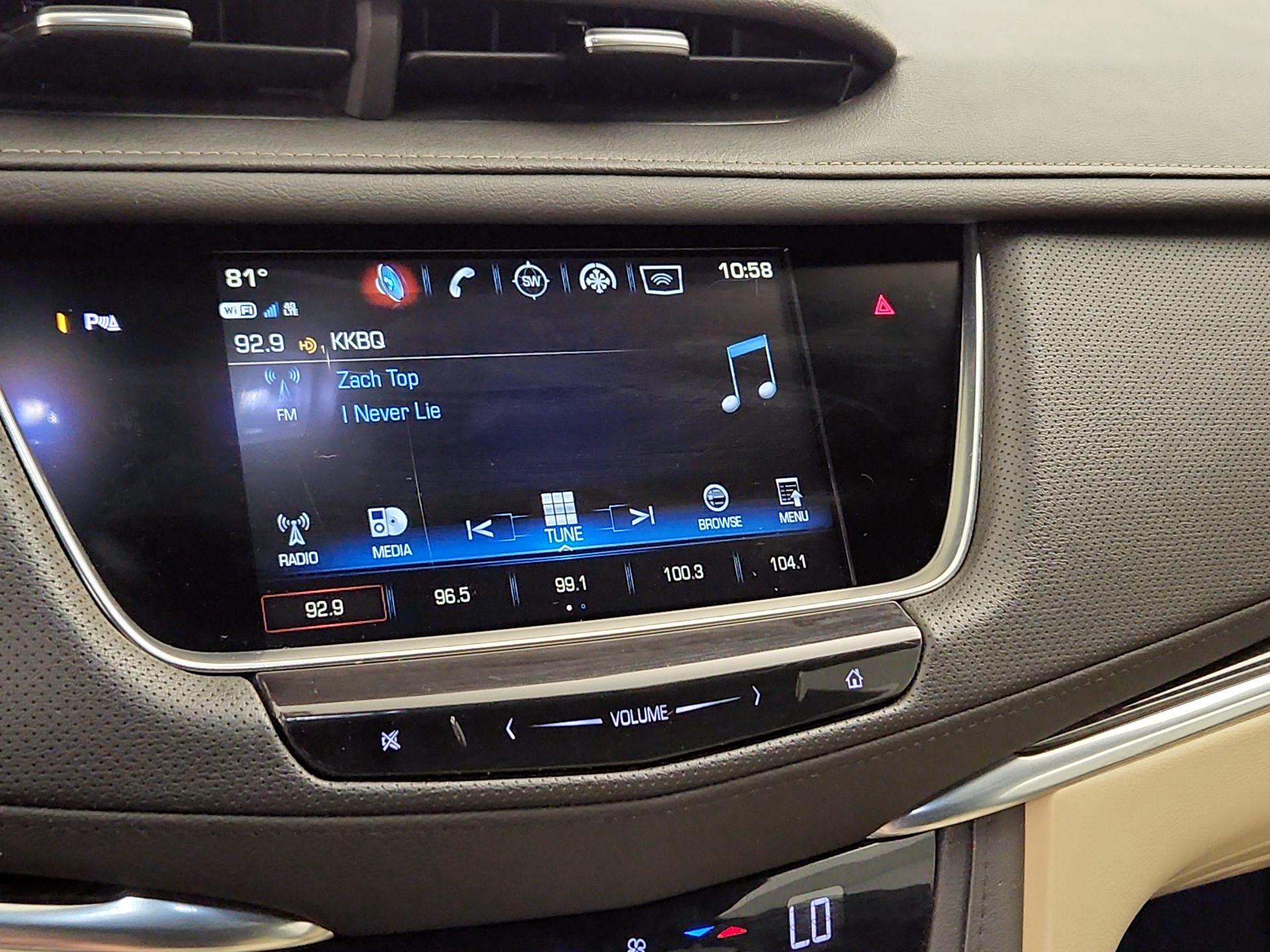 Thumbnail: 2019 Cadillac XT5 - 16