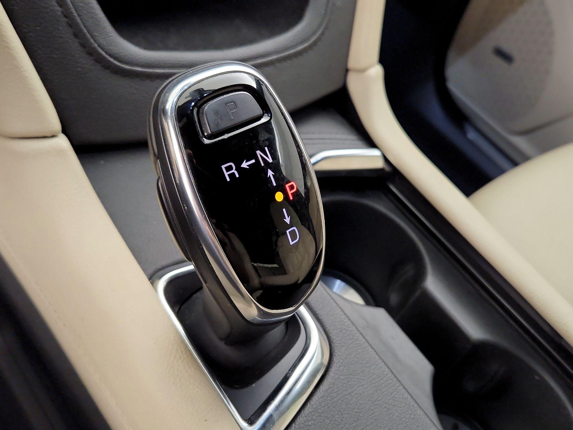 Thumbnail: 2019 Cadillac XT5 - 18