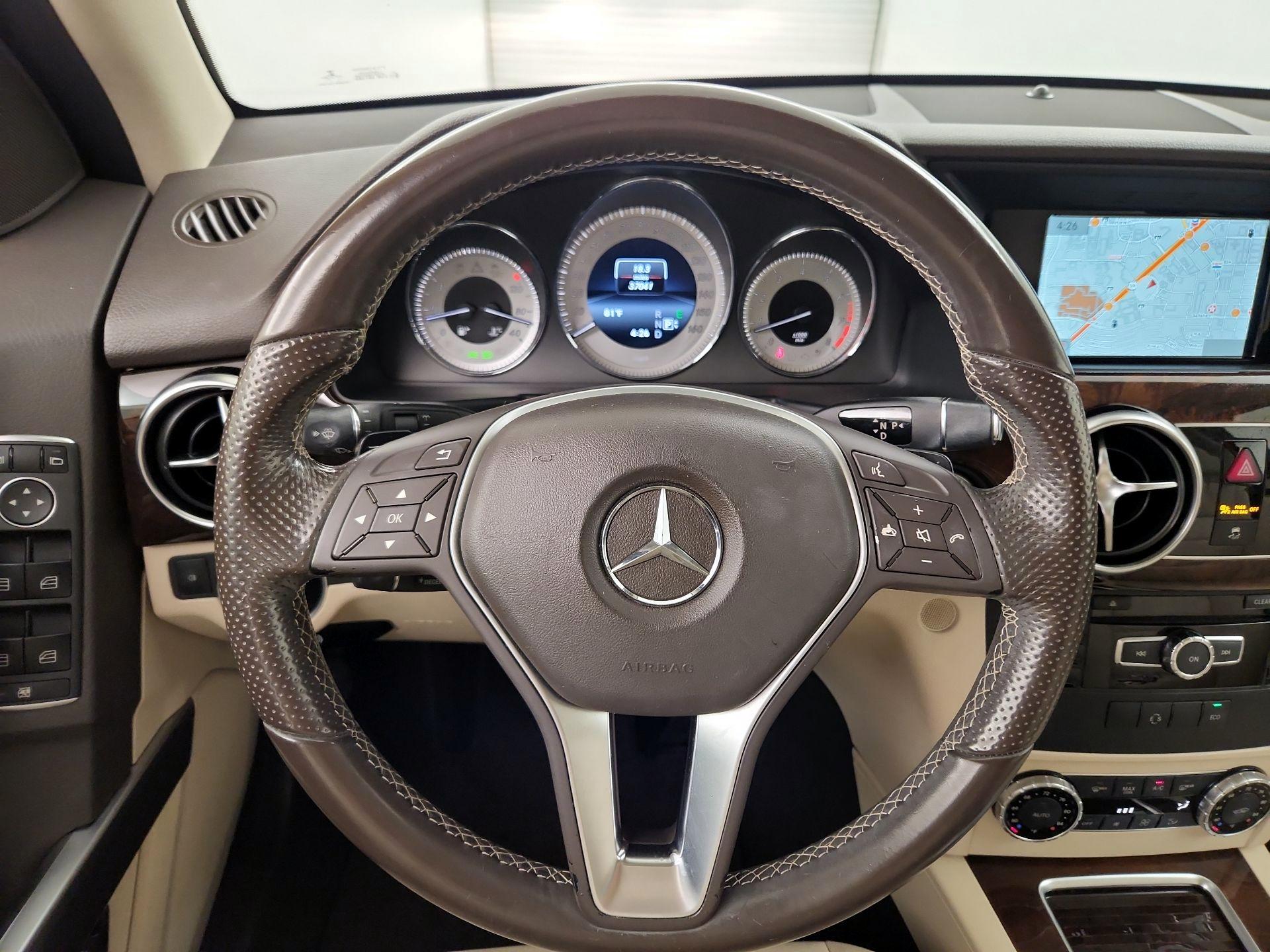 Thumbnail: 2015 Mercedes-Benz GLK - 10