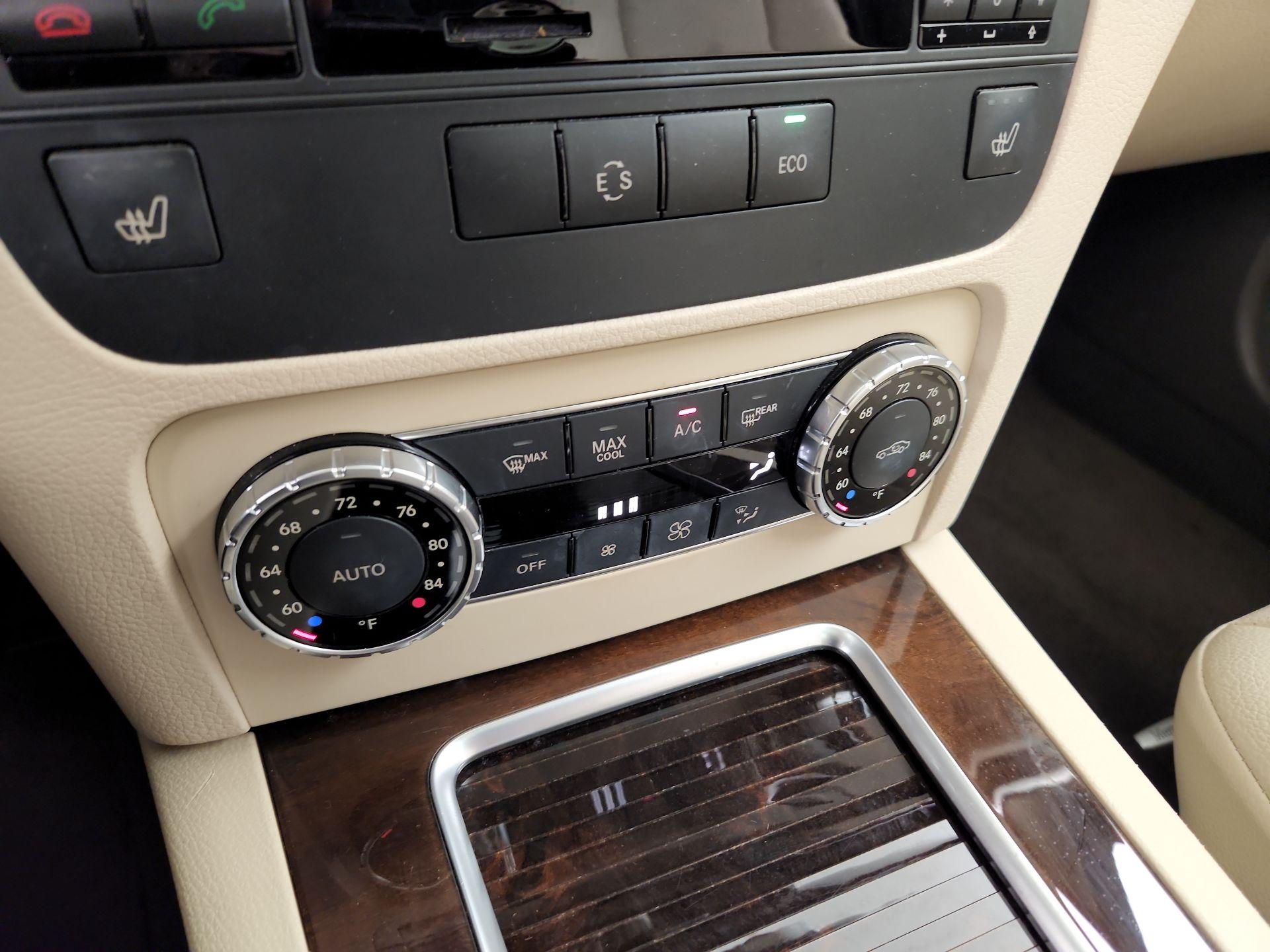 Thumbnail: 2015 Mercedes-Benz GLK - 17