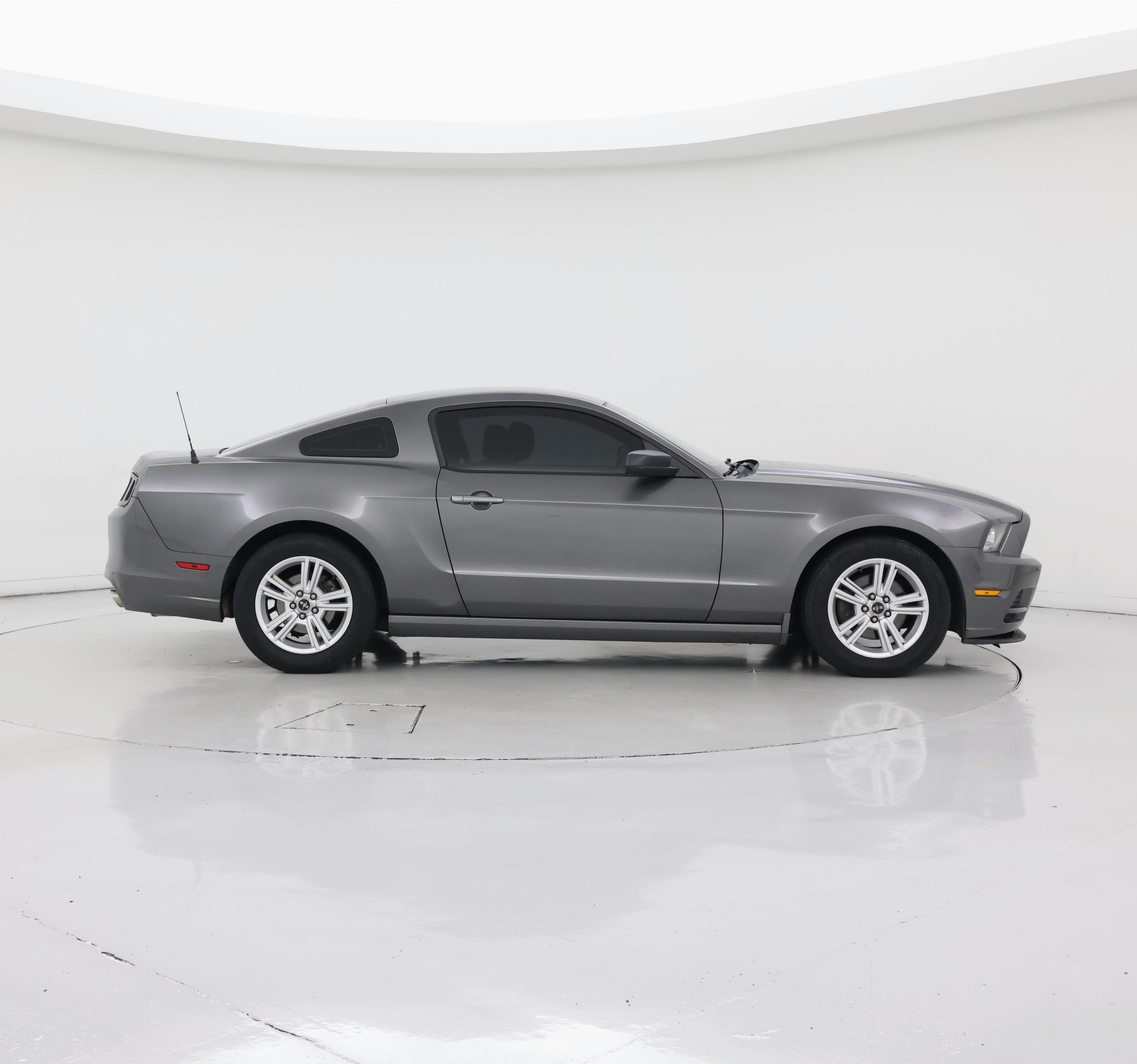Thumbnail: 2014 Ford Mustang - 7