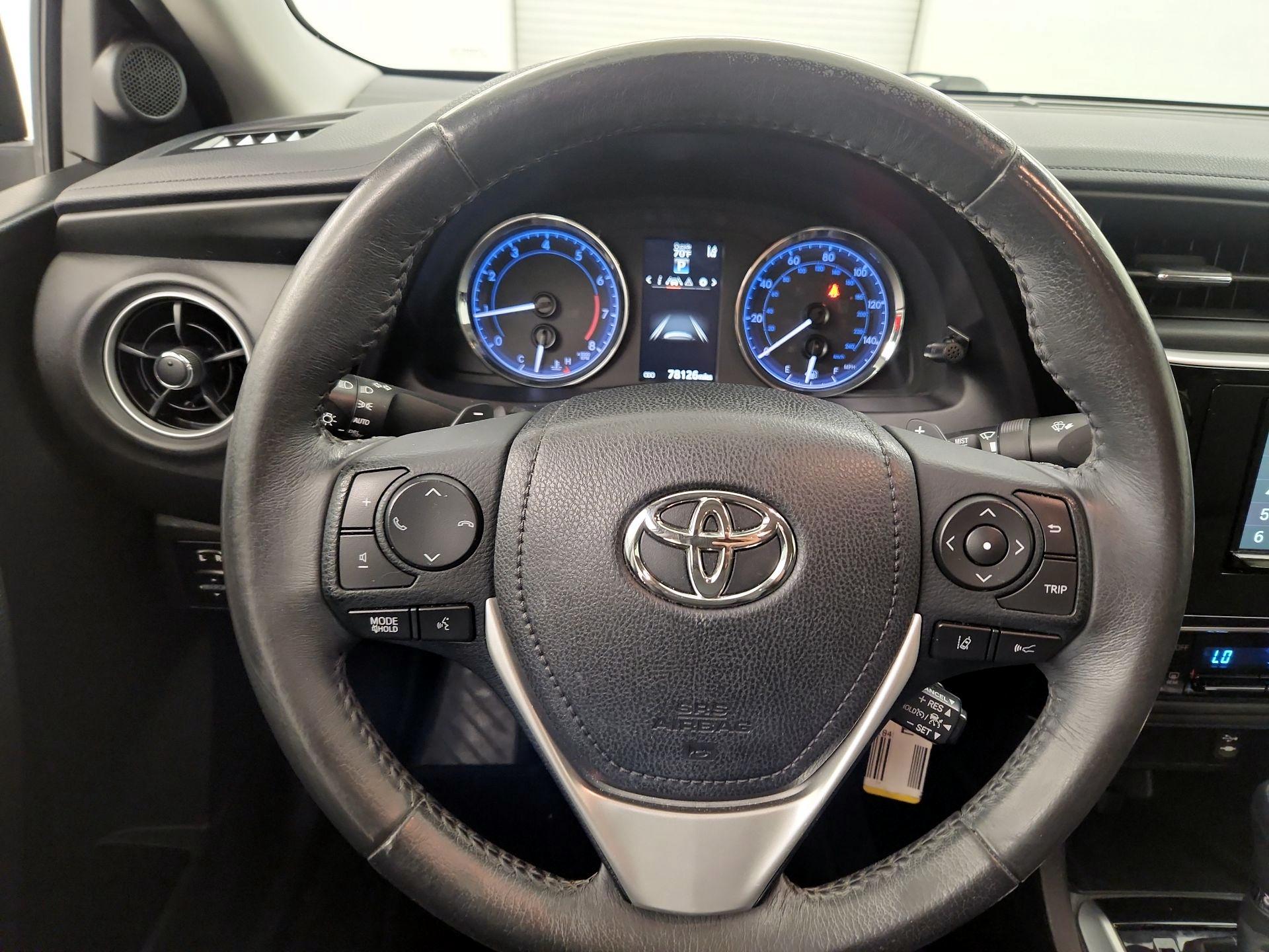 Thumbnail: 2017 Toyota Corolla - 10