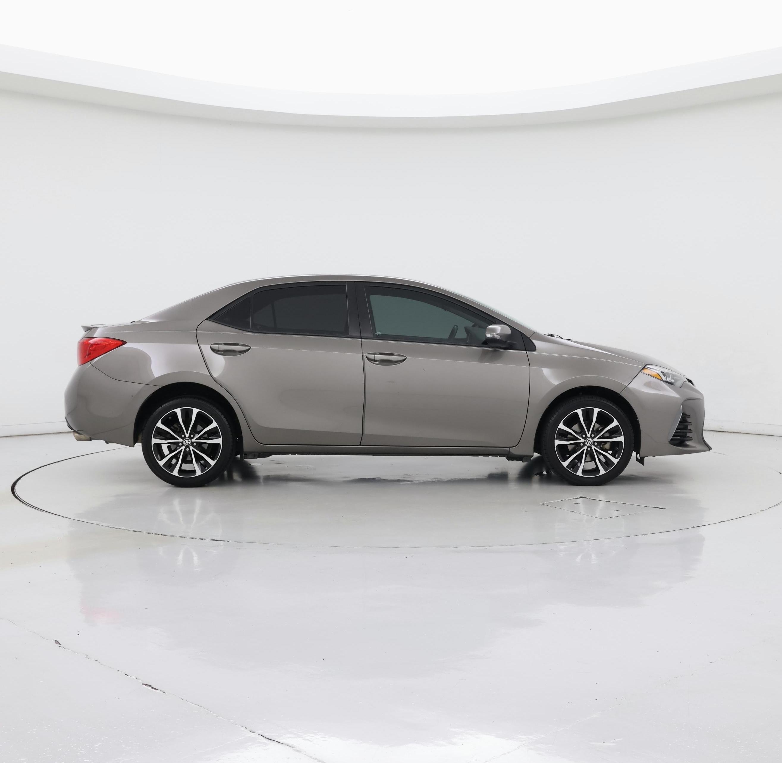 Thumbnail: 2017 Toyota Corolla - 7