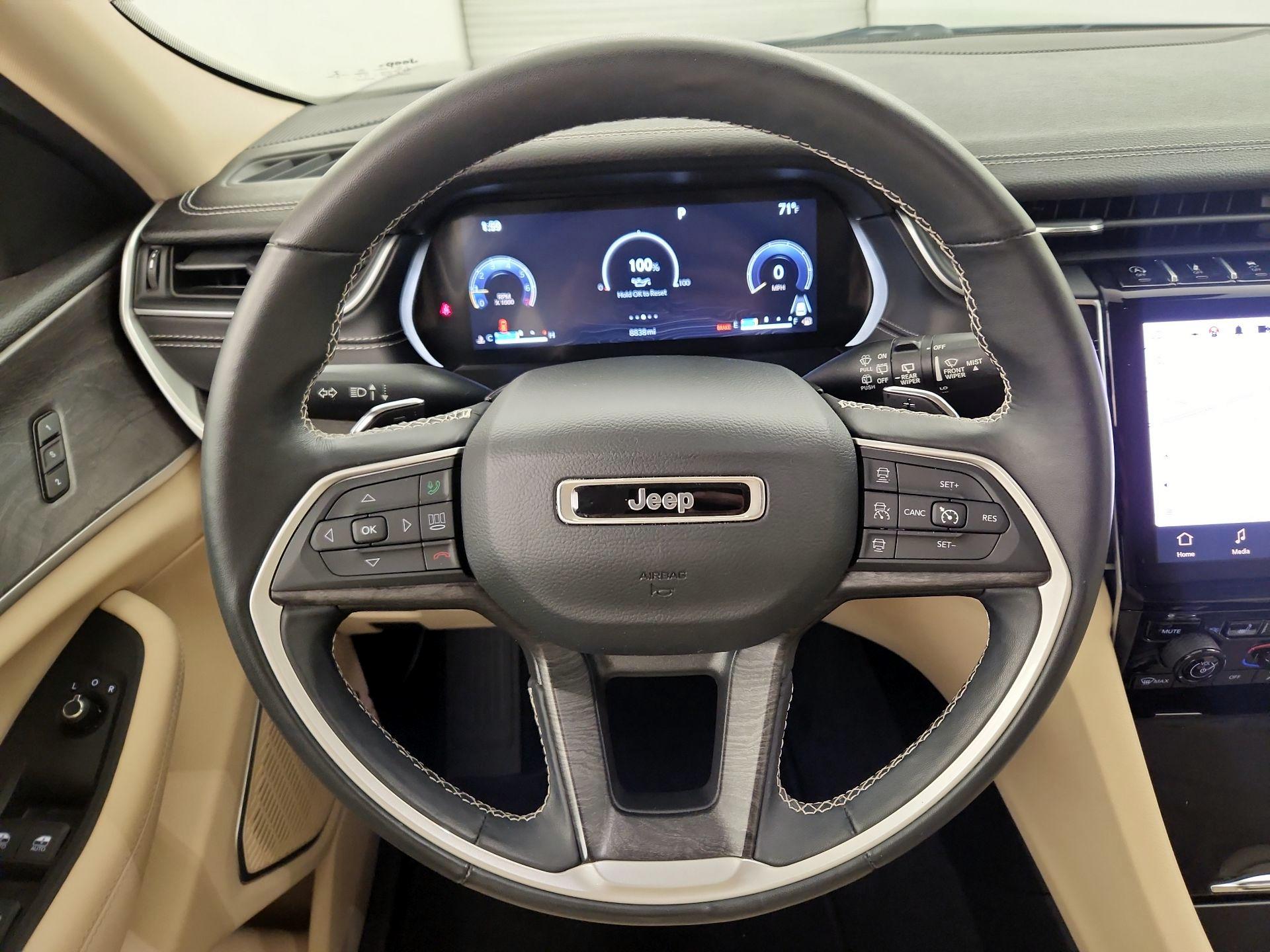 Thumbnail: 2022 Jeep Grand Cherokee - 10