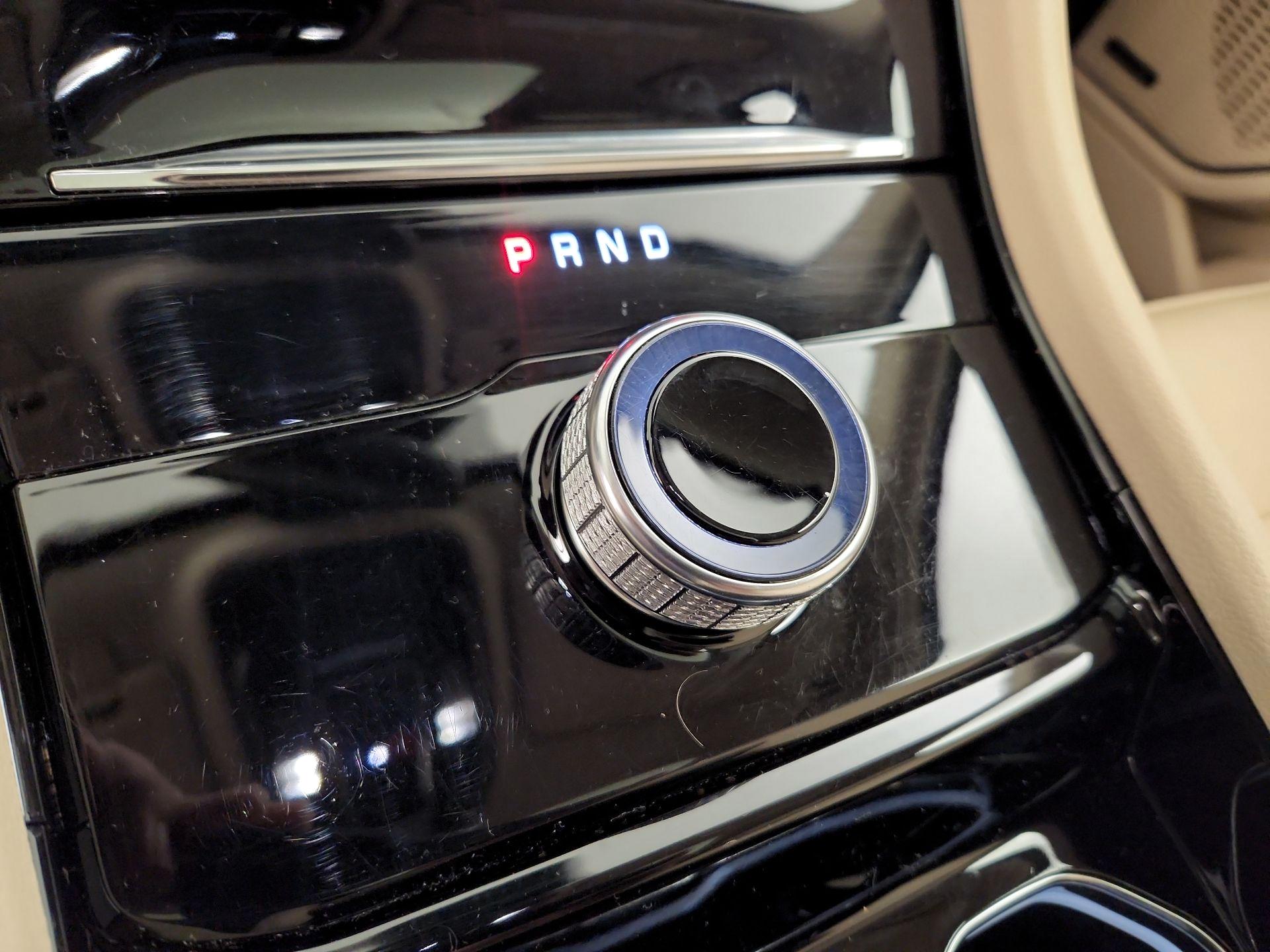 Thumbnail: 2022 Jeep Grand Cherokee - 18