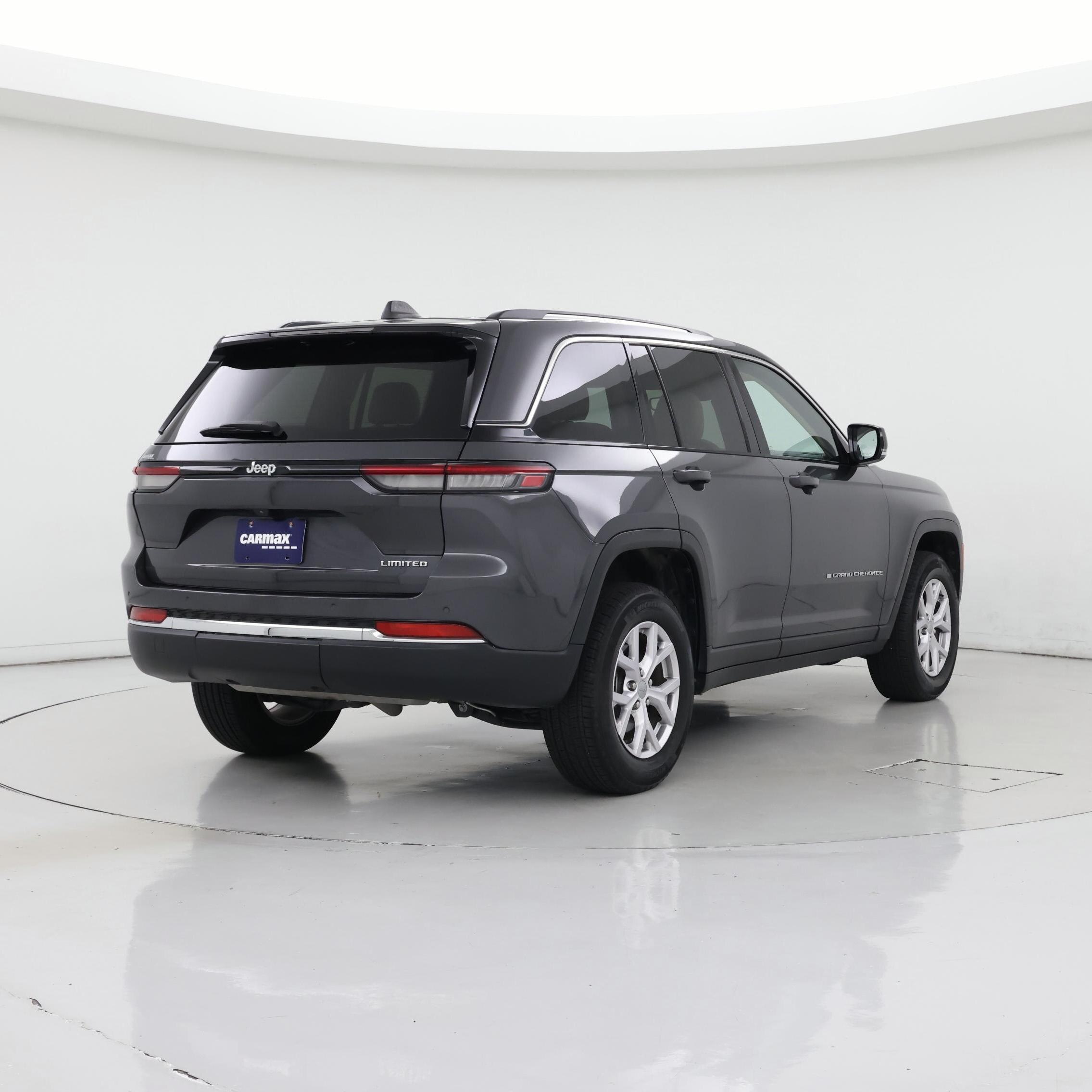 Thumbnail: 2022 Jeep Grand Cherokee - 8