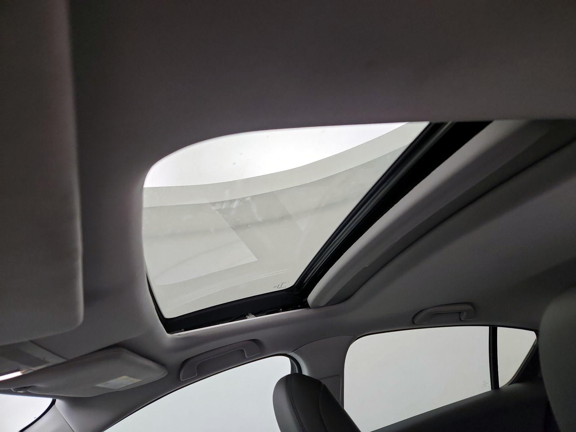 Thumbnail: 2019 Acura ILX - 19