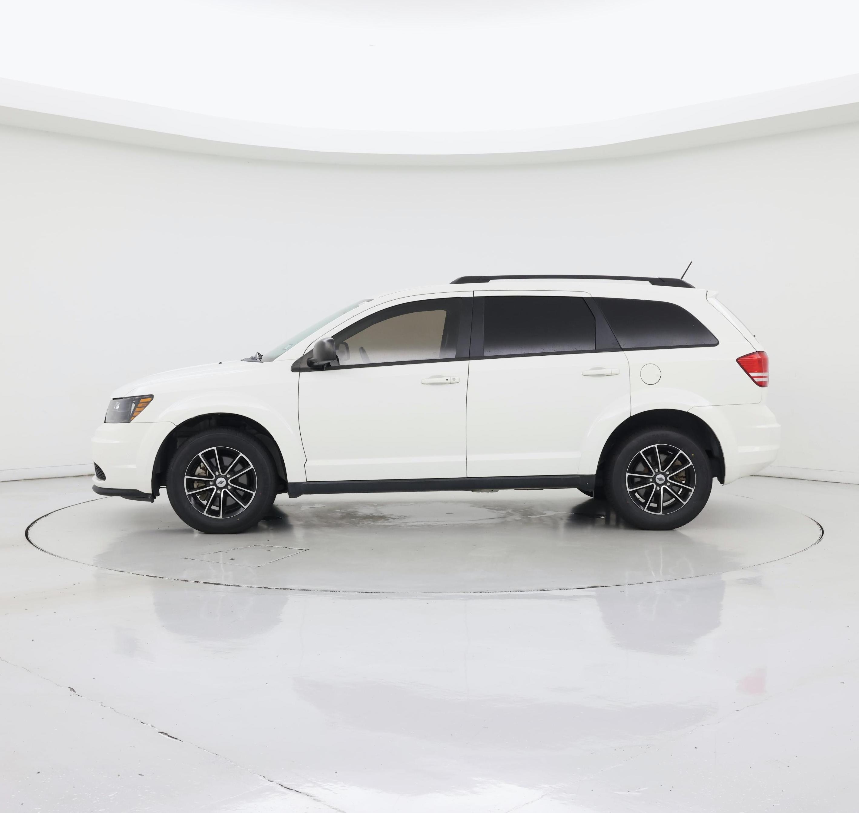 Thumbnail: 2018 Dodge Journey - 3