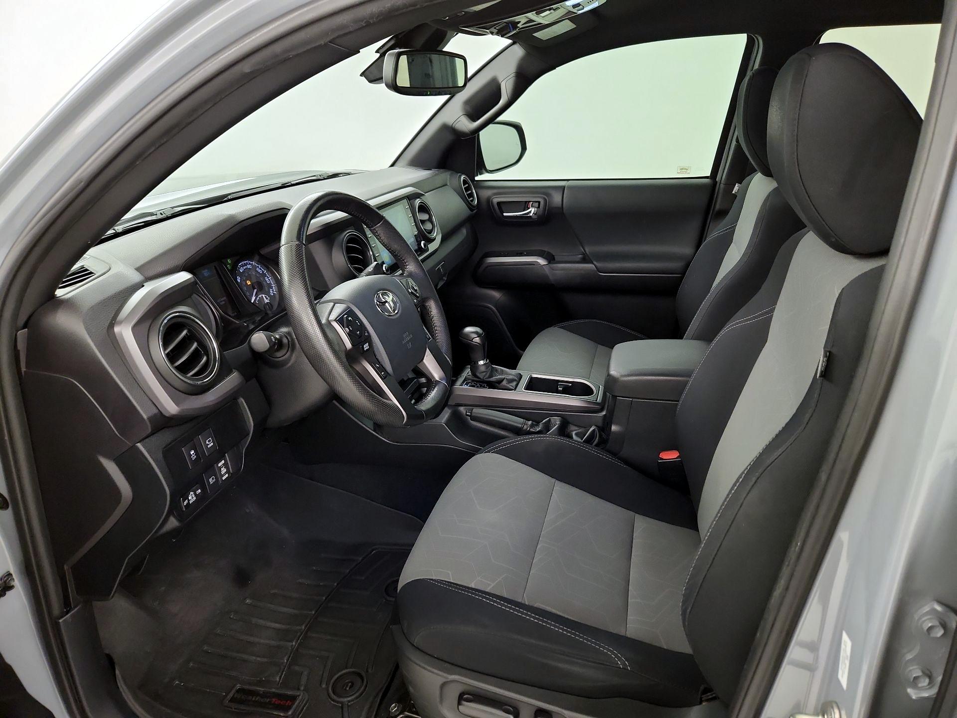 Thumbnail: 2020 Toyota Tacoma - 11