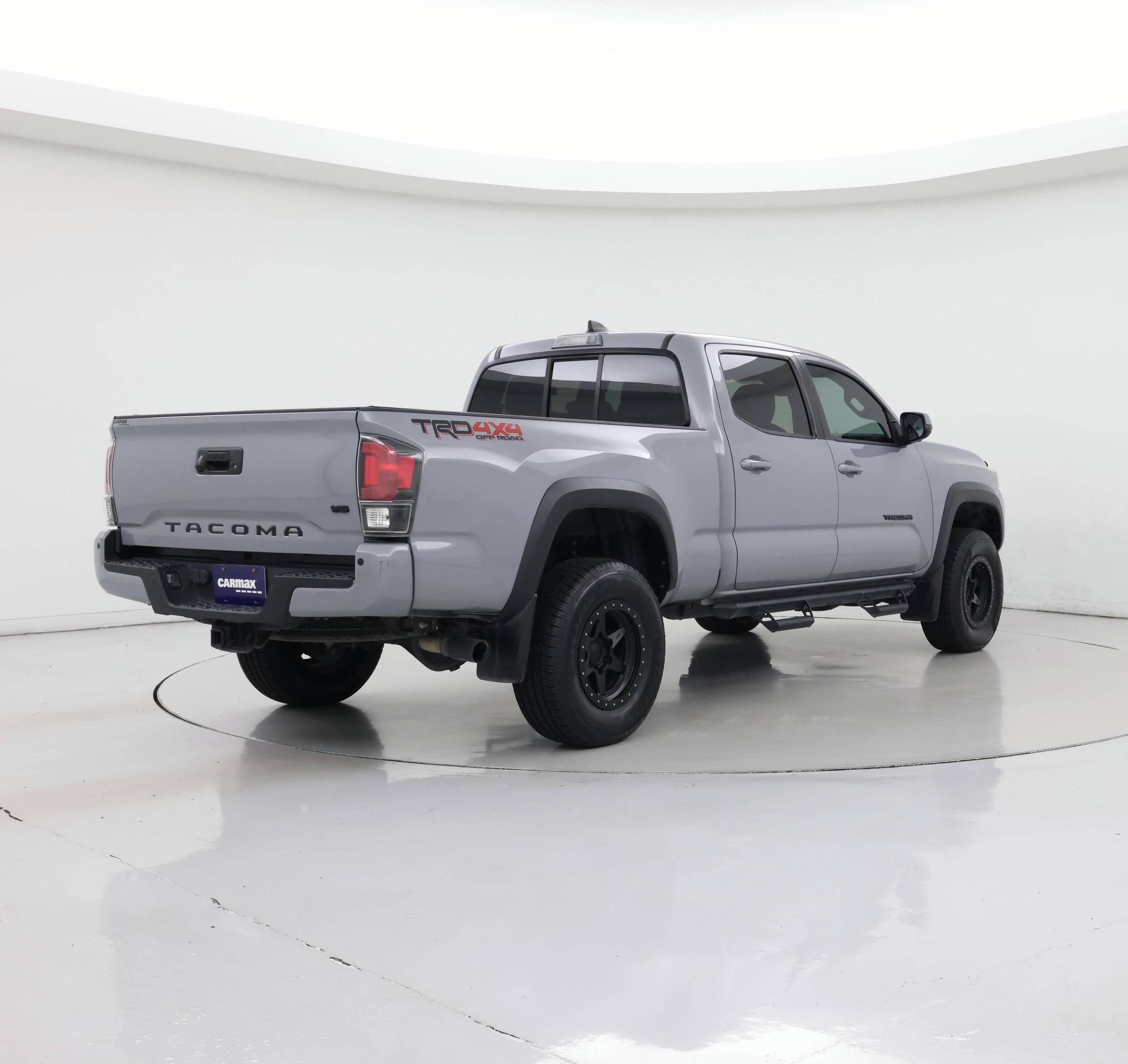 Thumbnail: 2020 Toyota Tacoma - 8