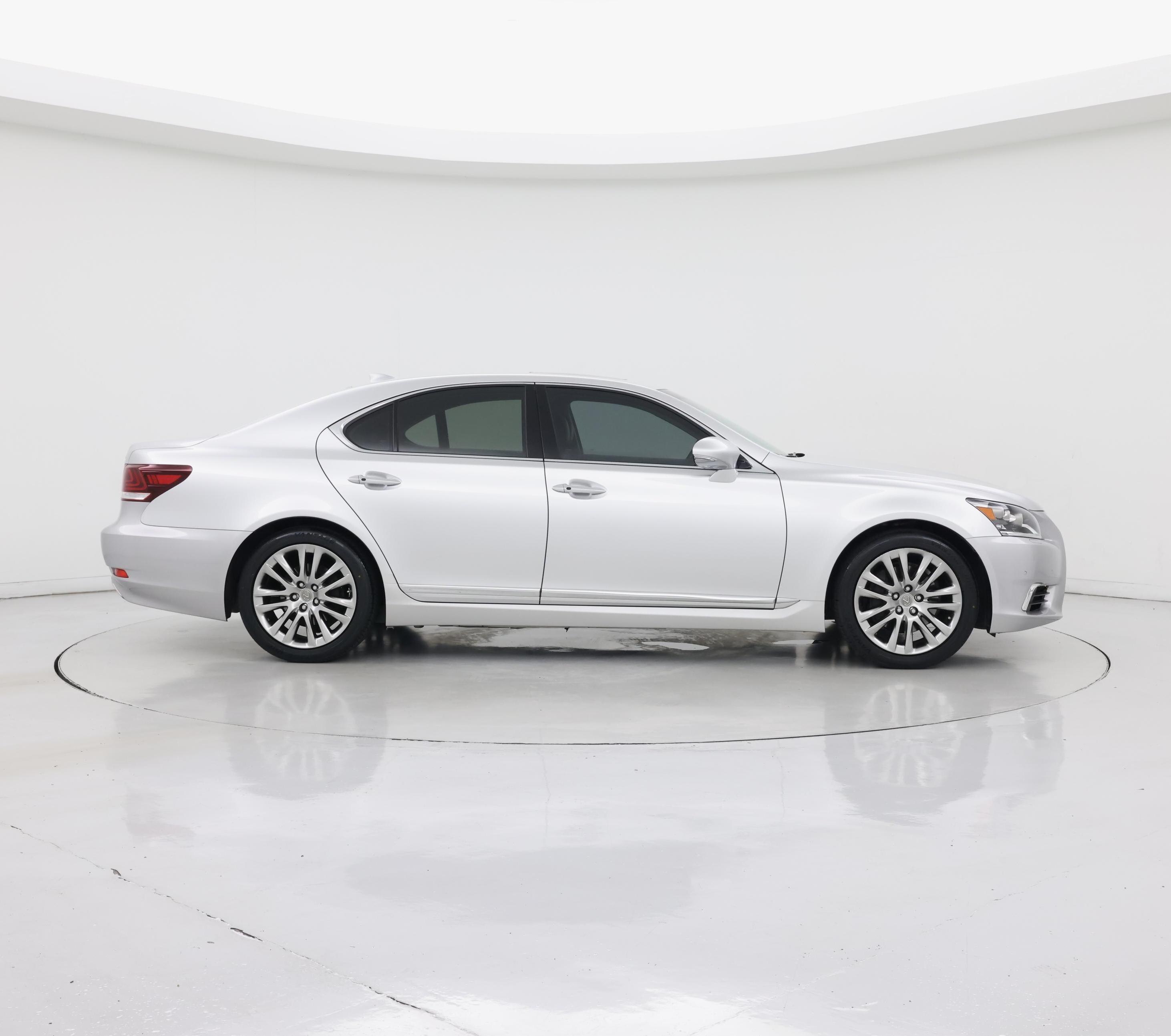 Thumbnail: 2015 Lexus LS - 7